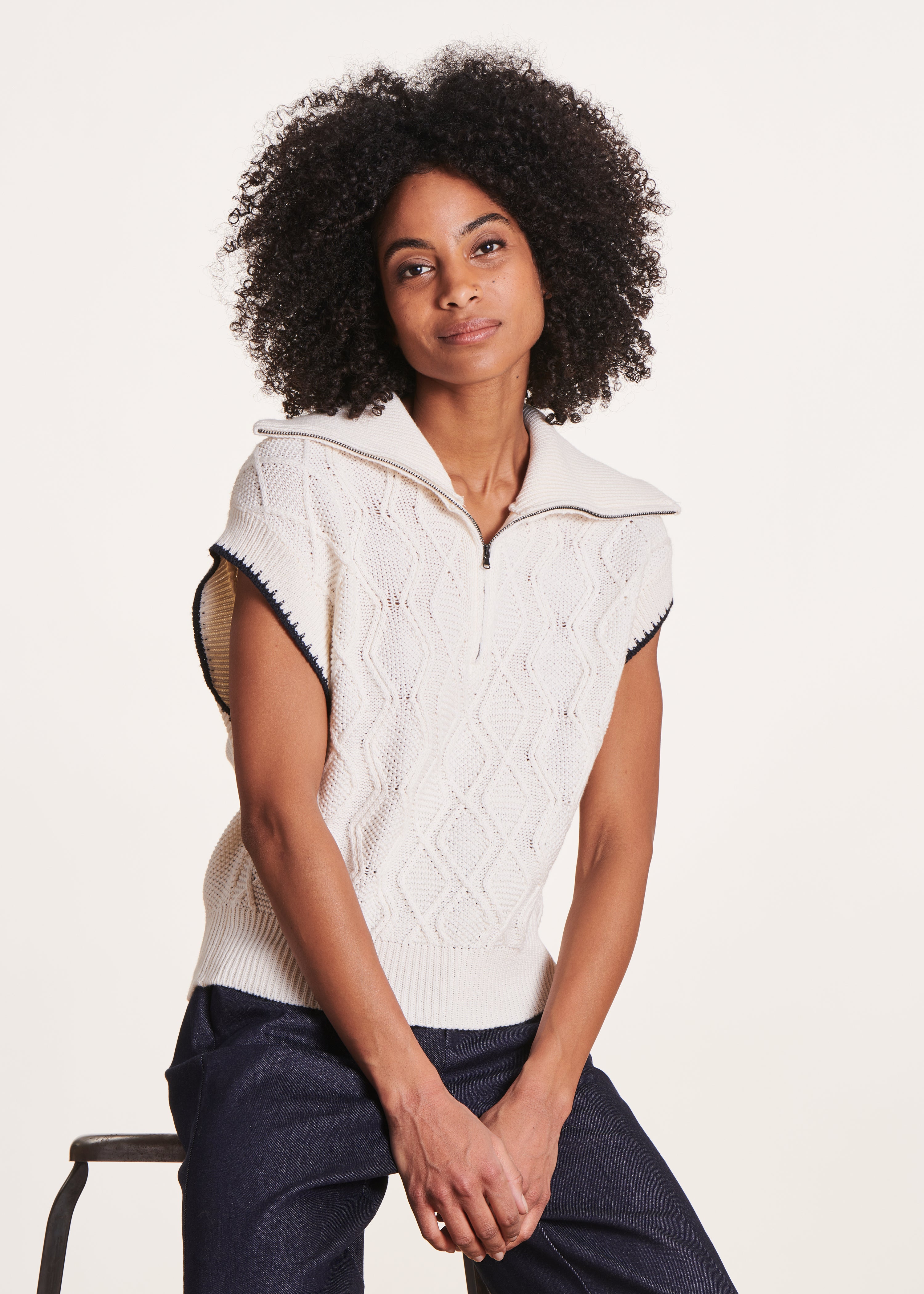Short-sleeved ecru jumper with trucker neck La Fée Maraboutée
