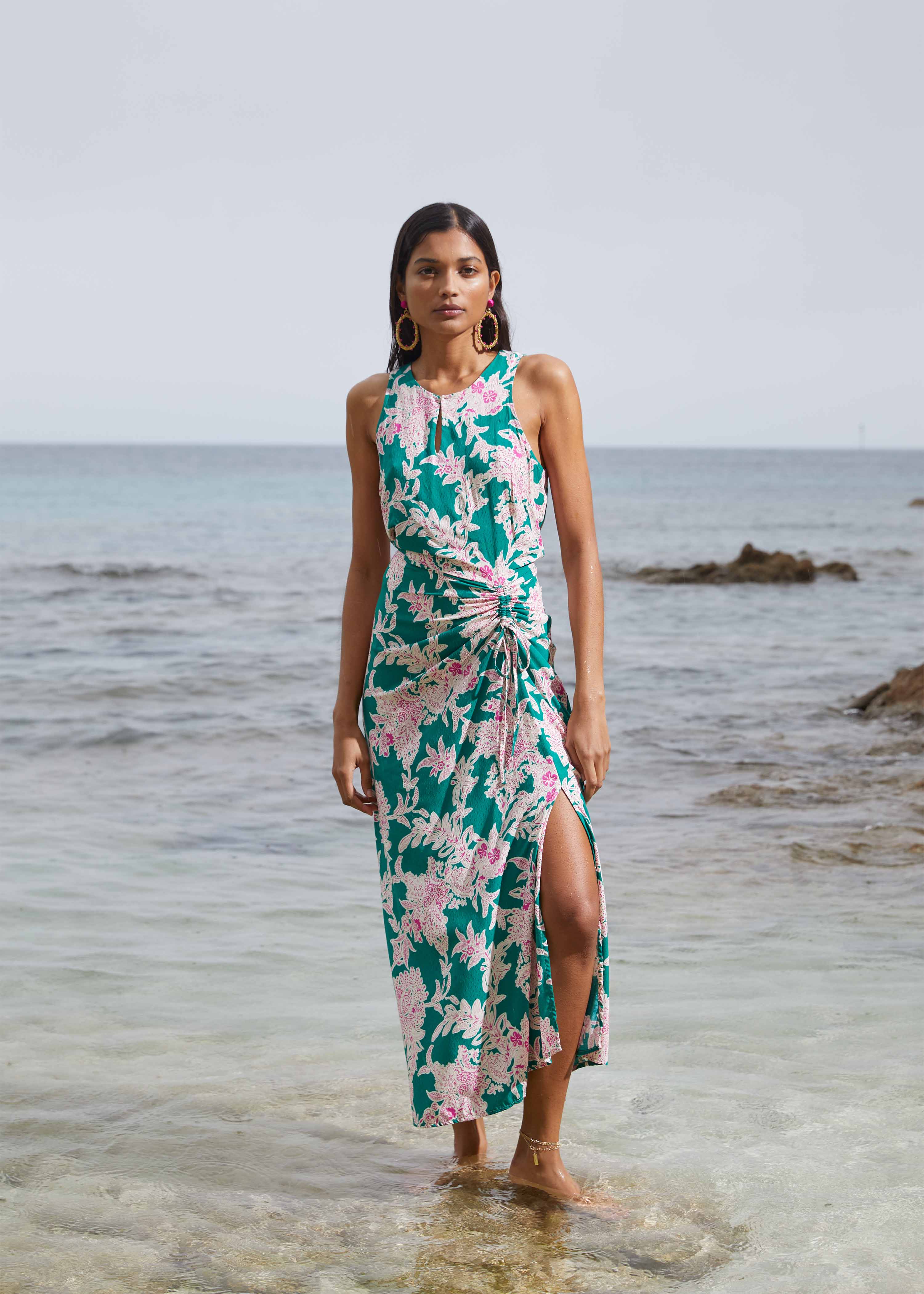 Robe mi-longue fluide vert et rose à imprimé fleuri La Fée