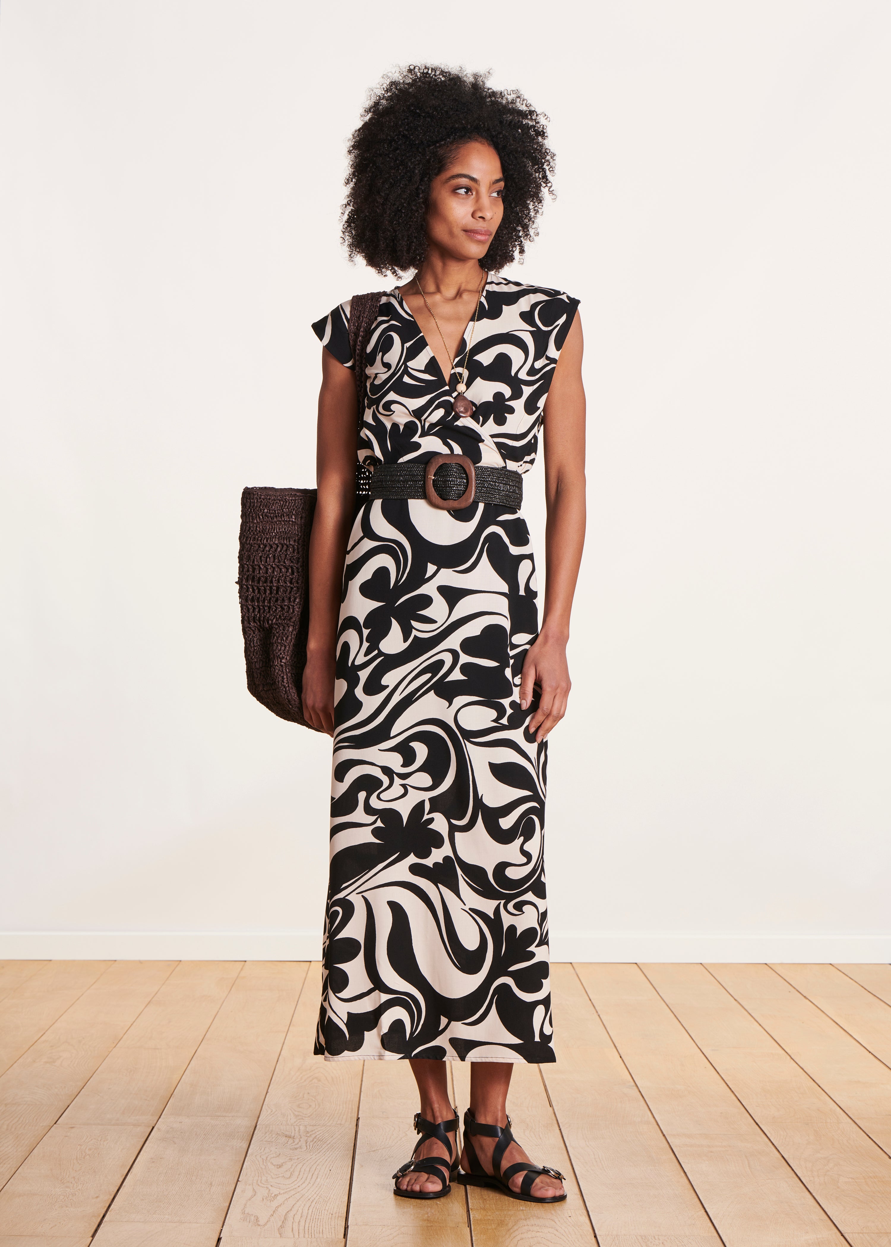 Robe mi-longue cache-cœur à imprimé noir et blanc La Fée Maraboutée