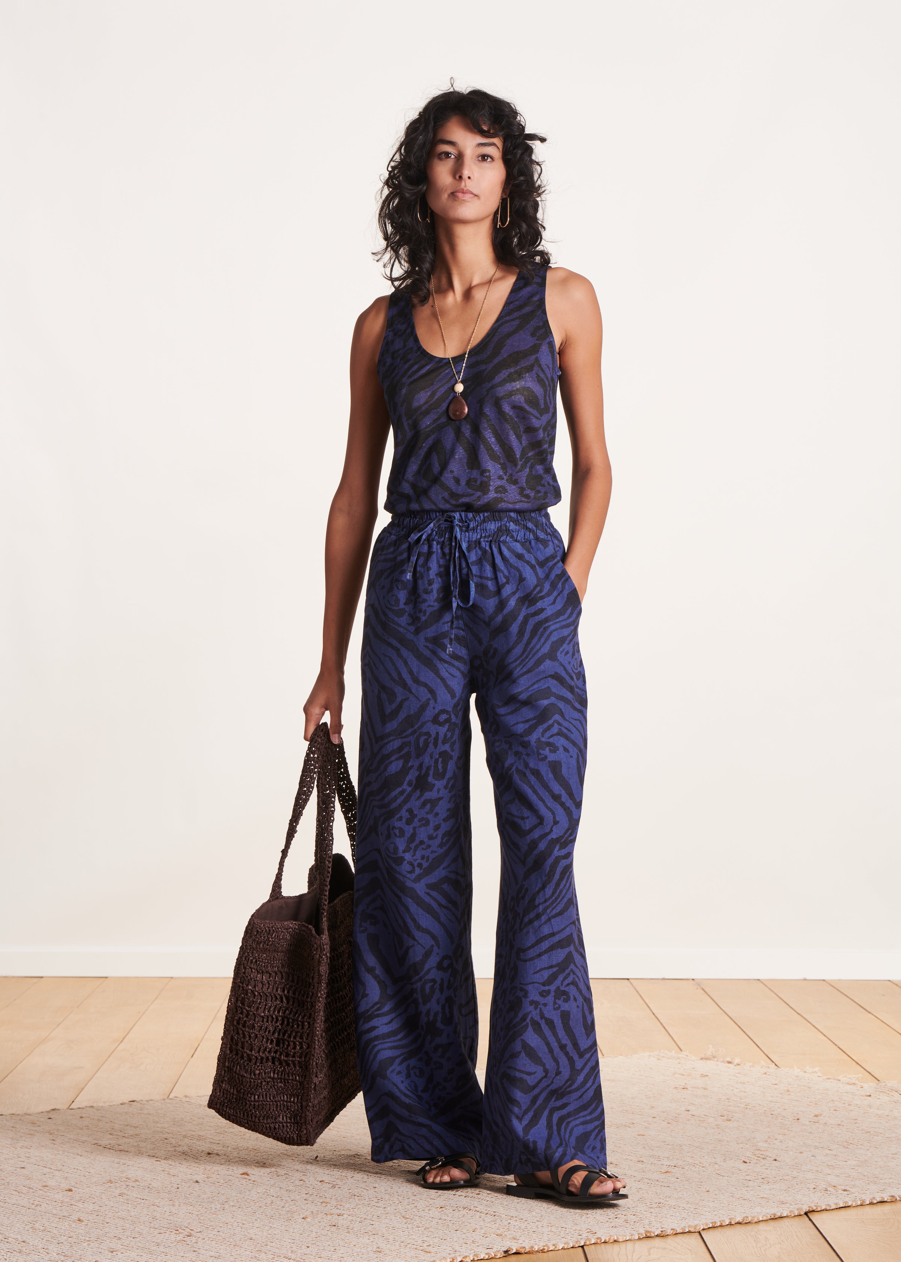 Blaues Leinen-Jersey-Top mit Animalprint