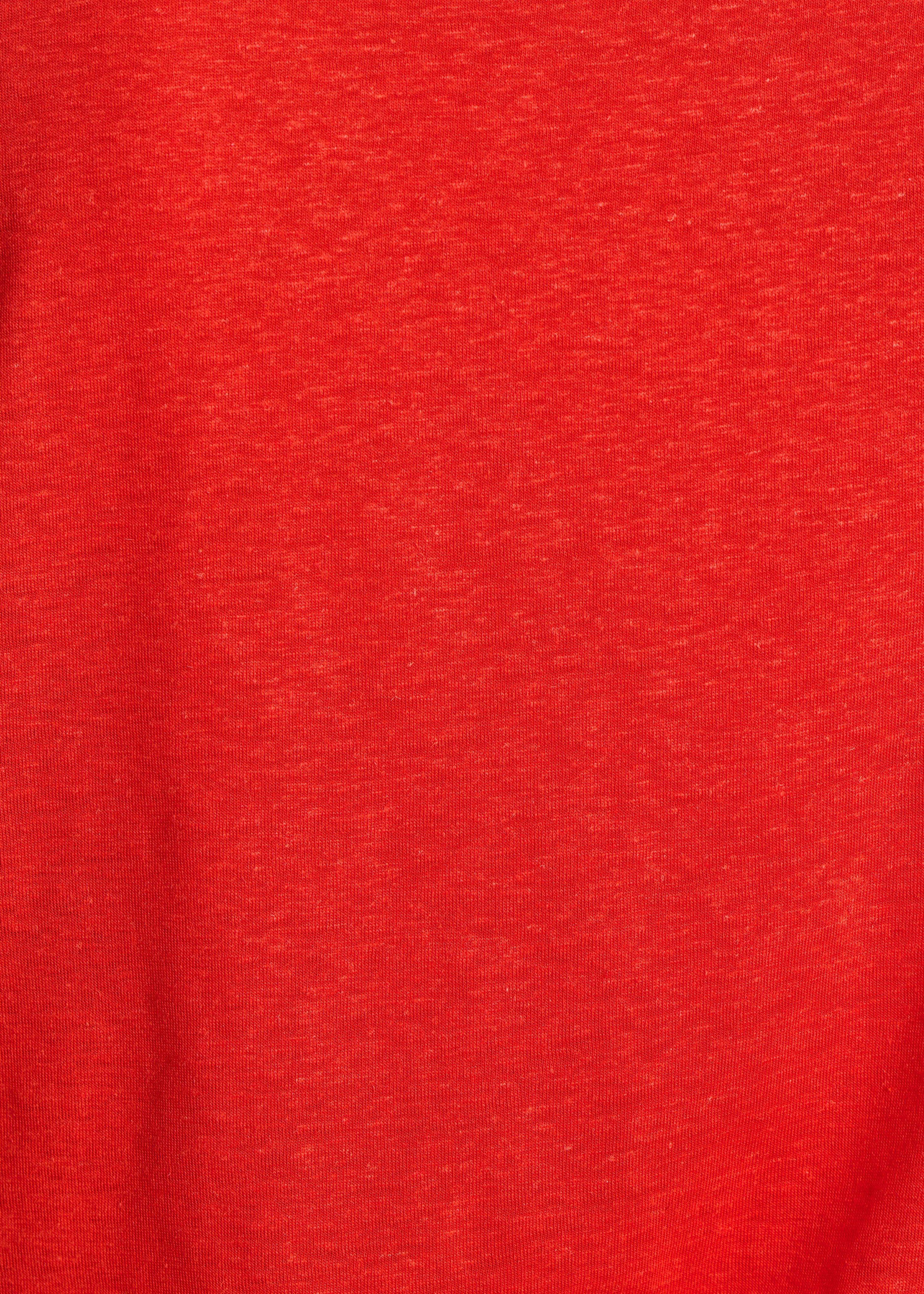 Rotes T-Shirt aus Lyocell mit V-Ausschnitt und kurzen Ärmeln