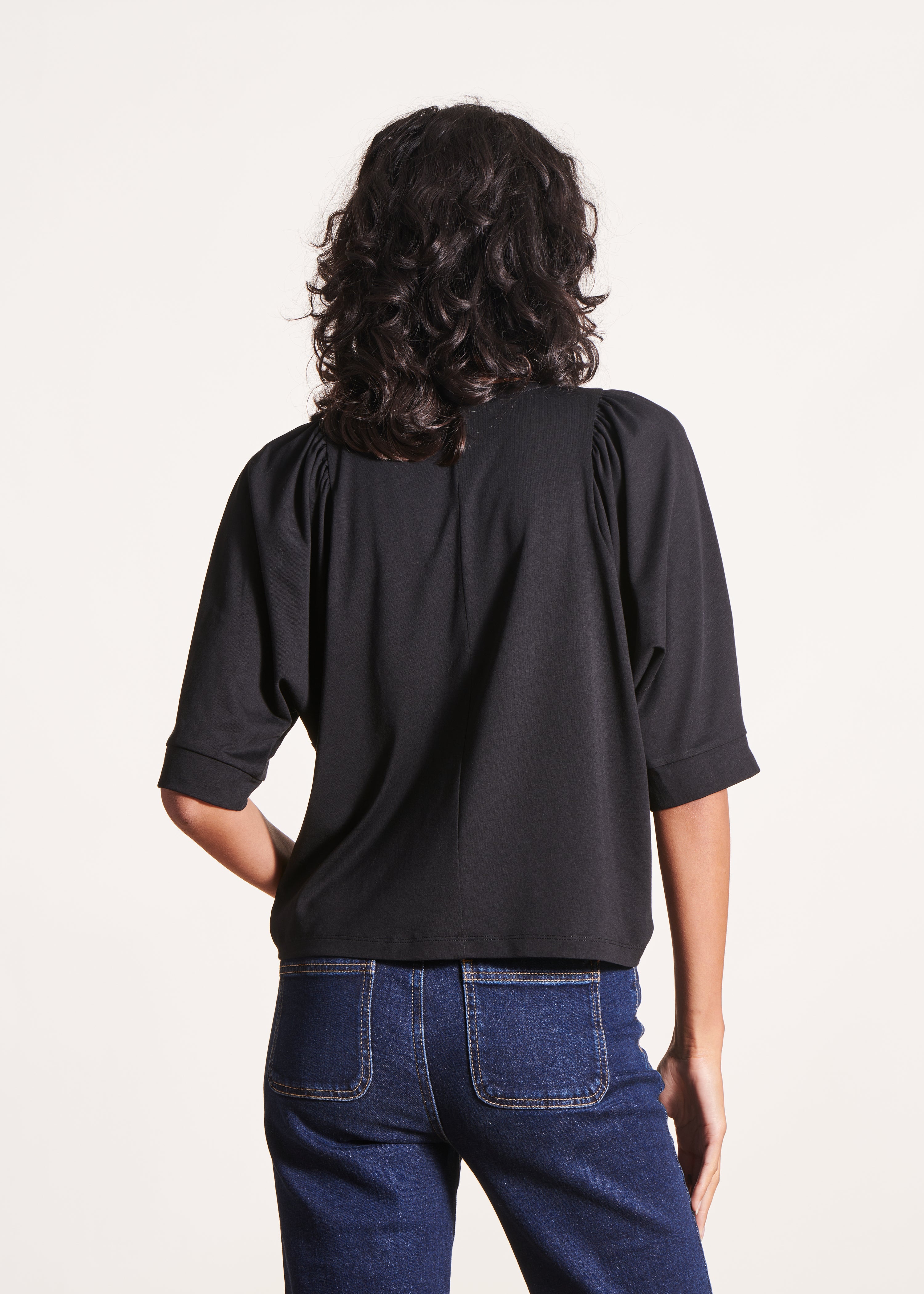 T-shirt zwart oversize en lyocell col rond