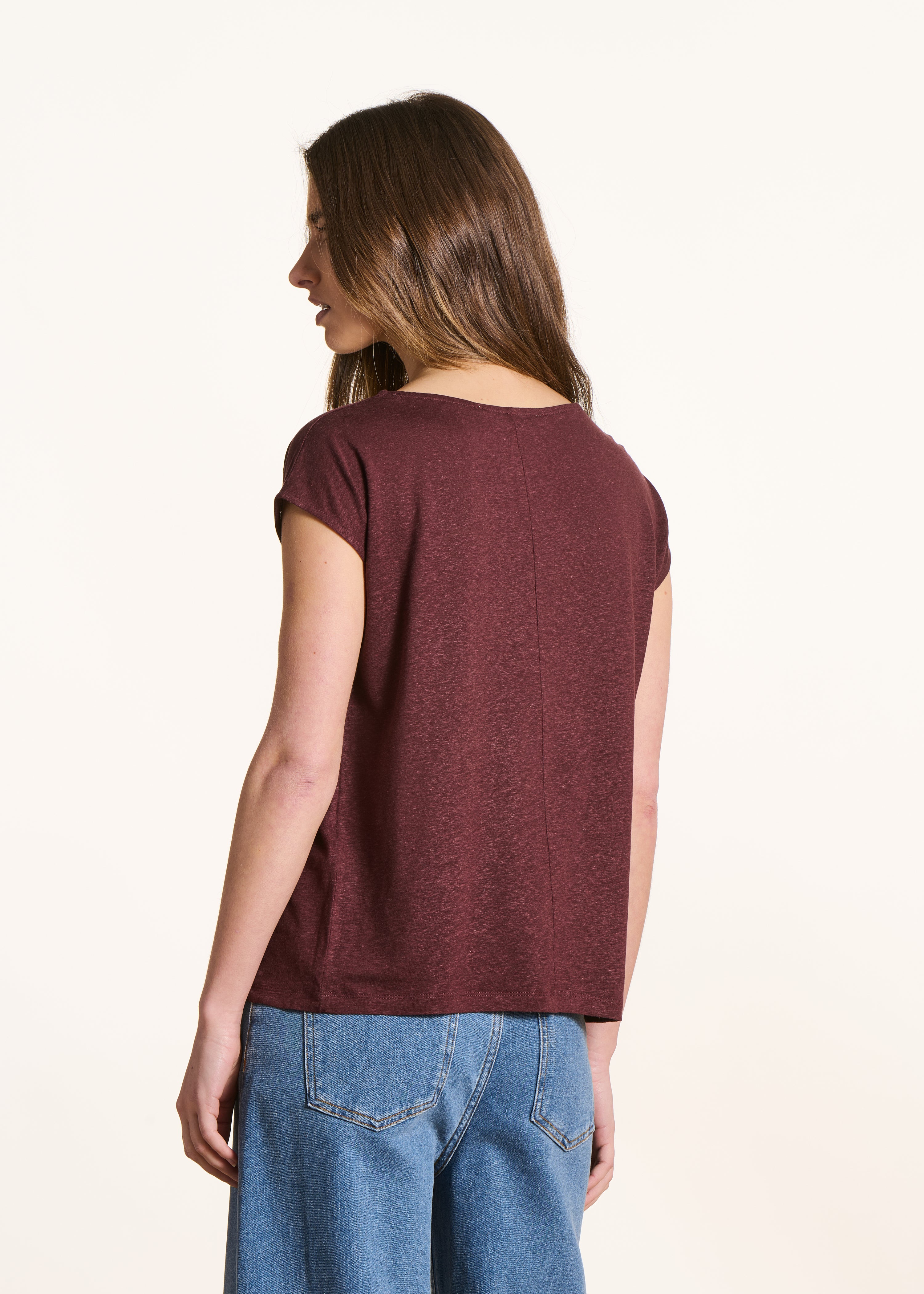 Brown straight T-shirt with round neck in lyocell and linen