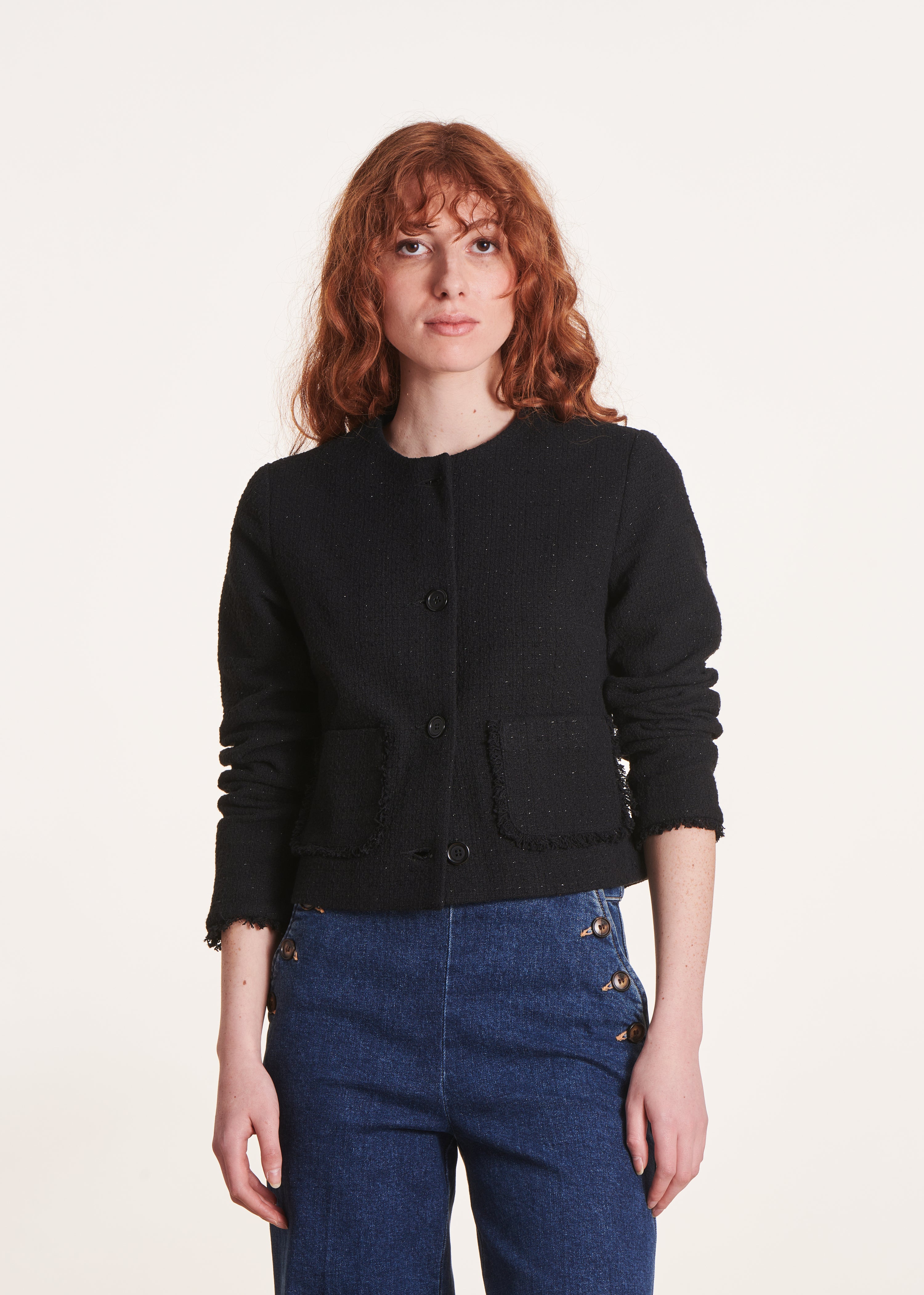 Veste courte et droite noire à col rond La Fée Maraboutée