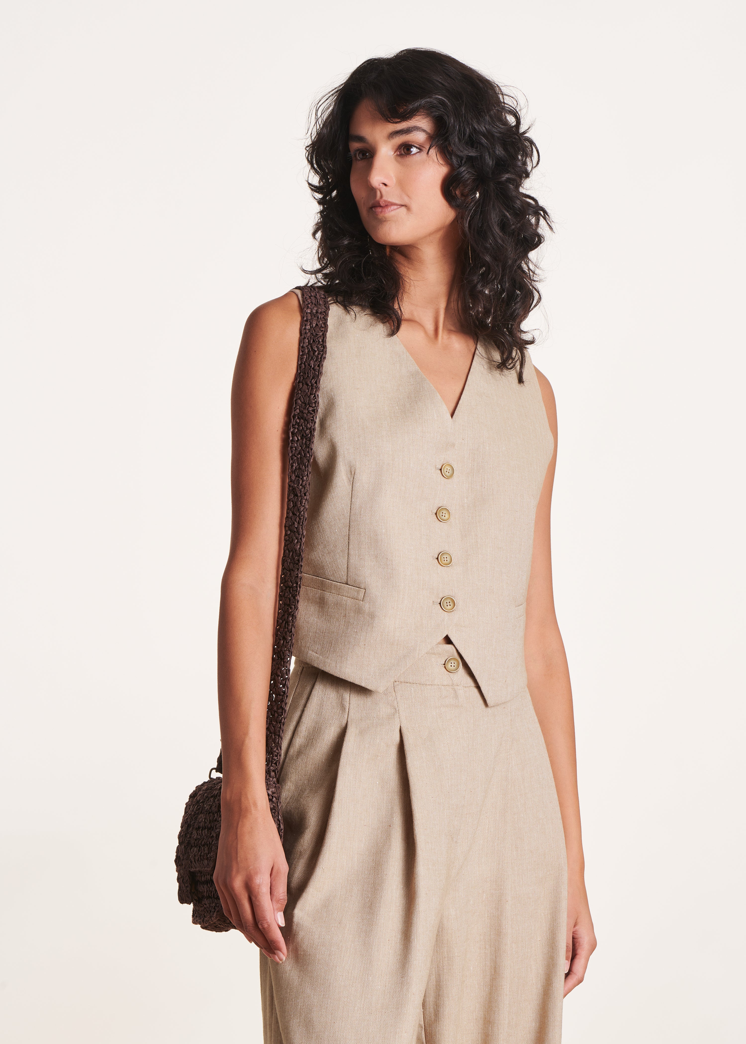 Slim-fit beige sleeveless jacket La Fée Maraboutée