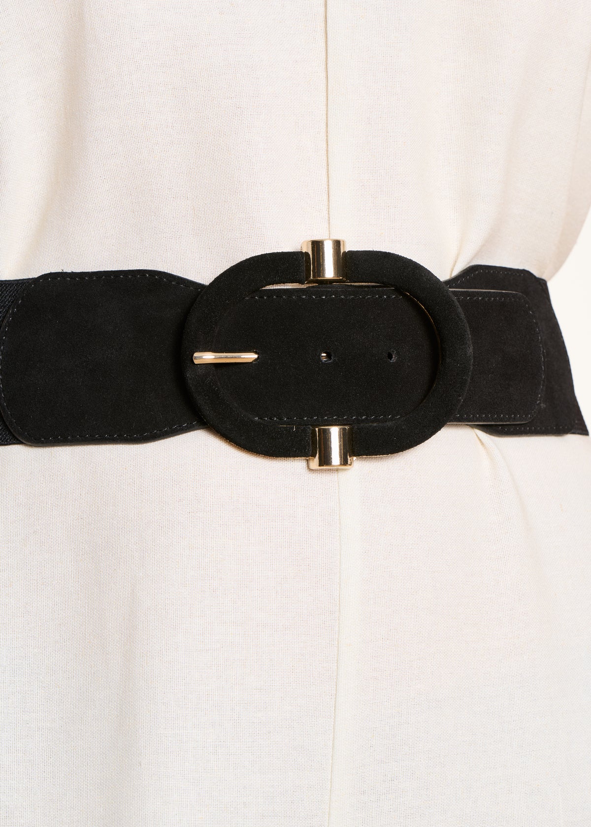 Wide black elastic belt with oval buckle