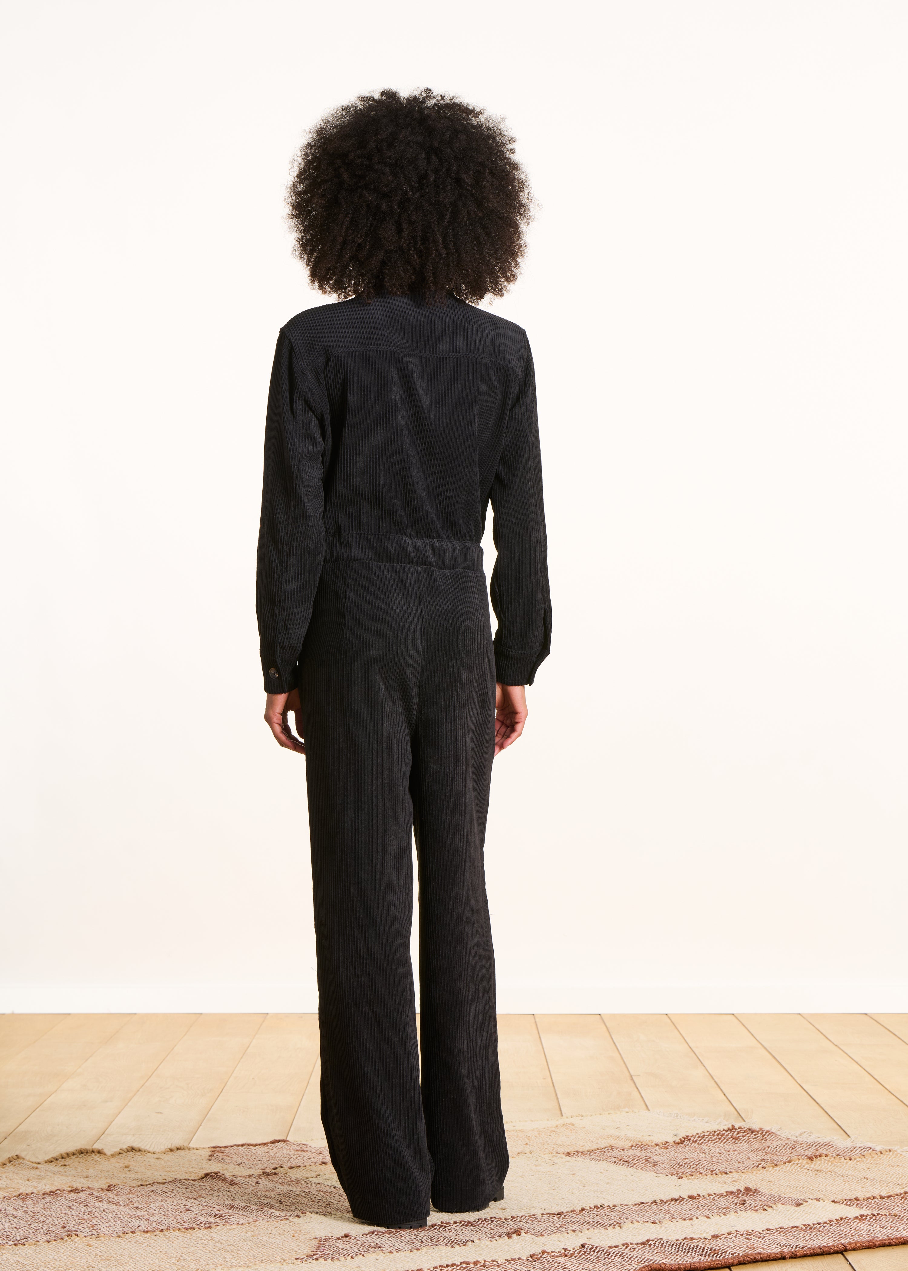 Combinaison pantalon en velours côtelé noir