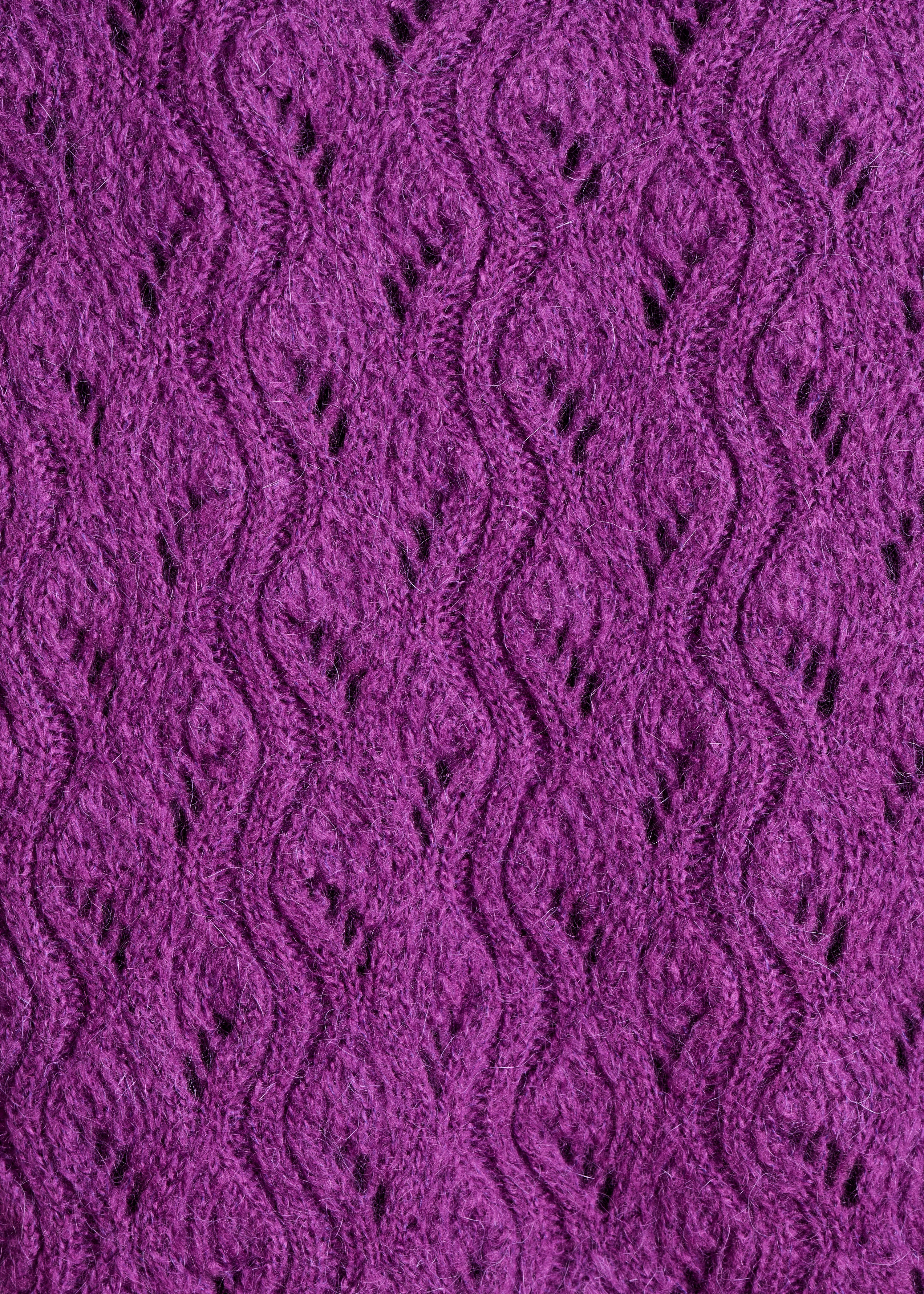 Kurze violette Weste aus durchbrochenem Strick