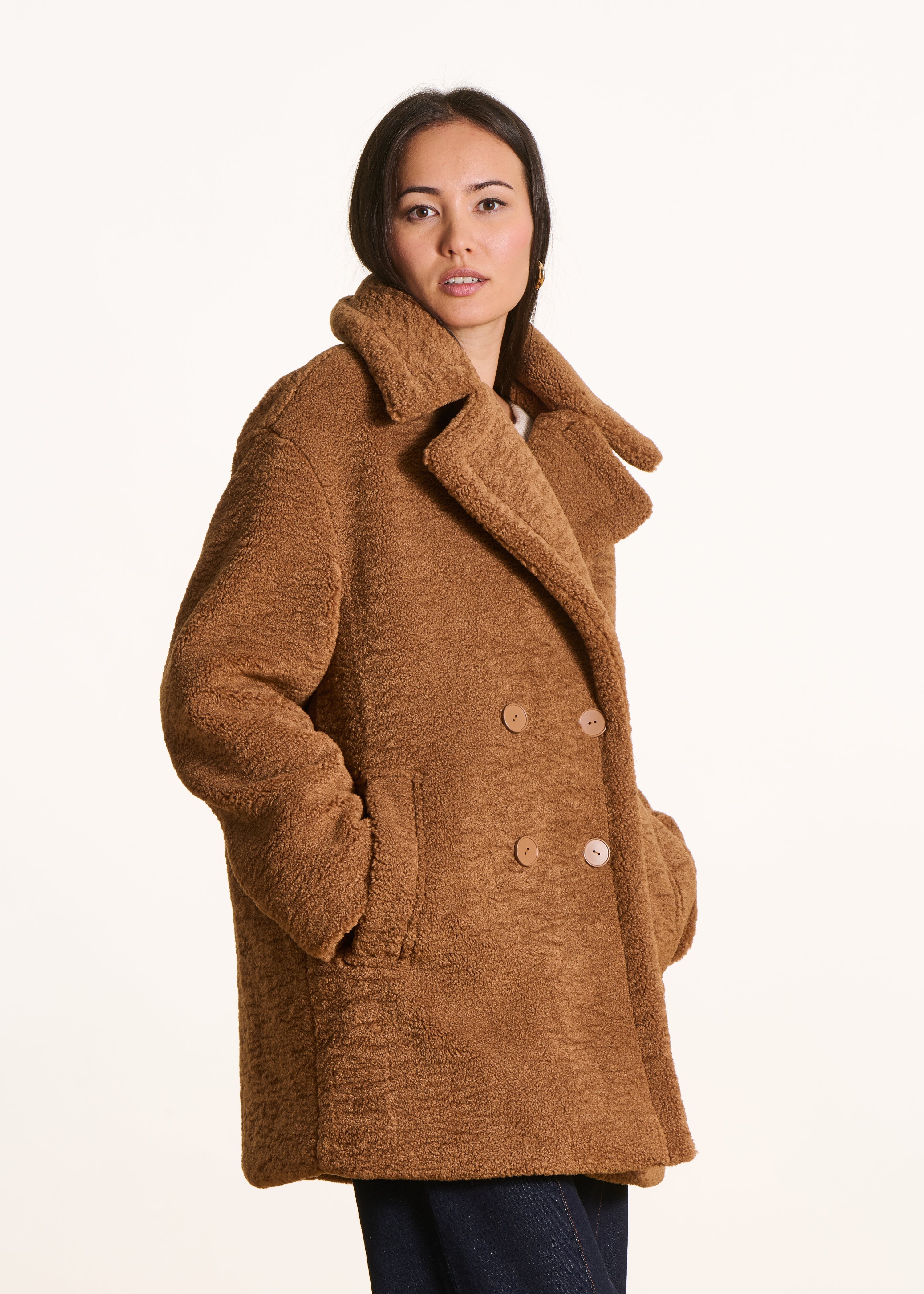 3/4-langer brauner Bouclé-Peacoat