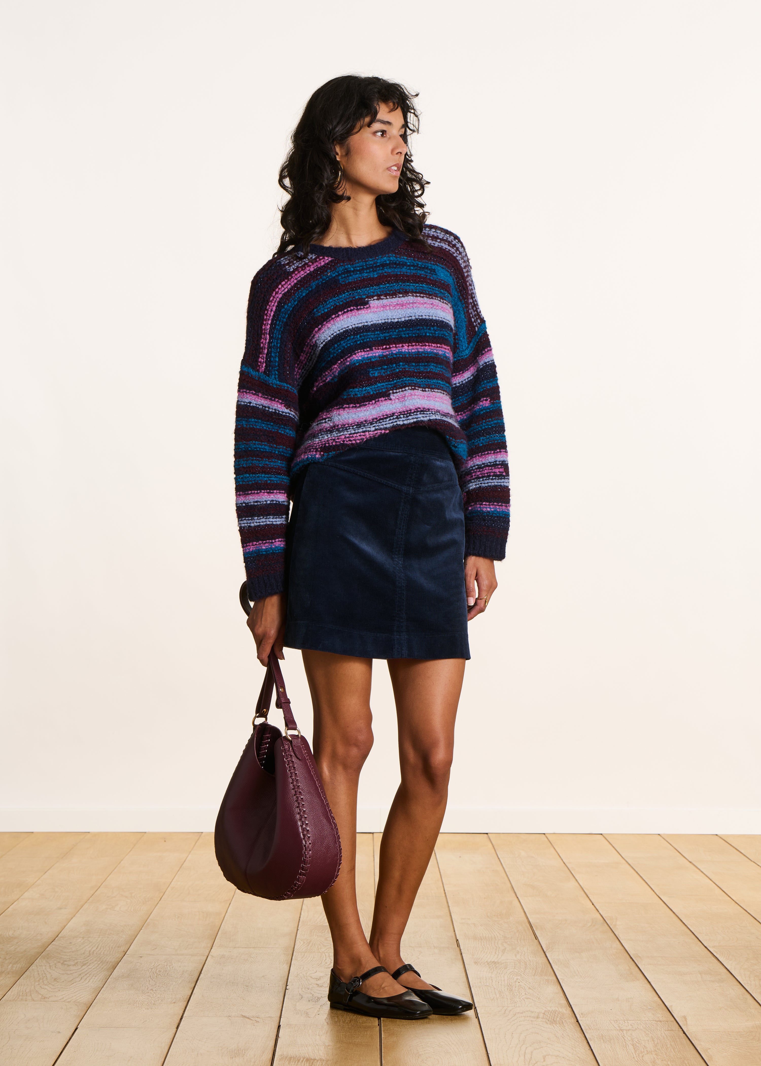 Short skirt in dark blue velvet La Fée Maraboutée