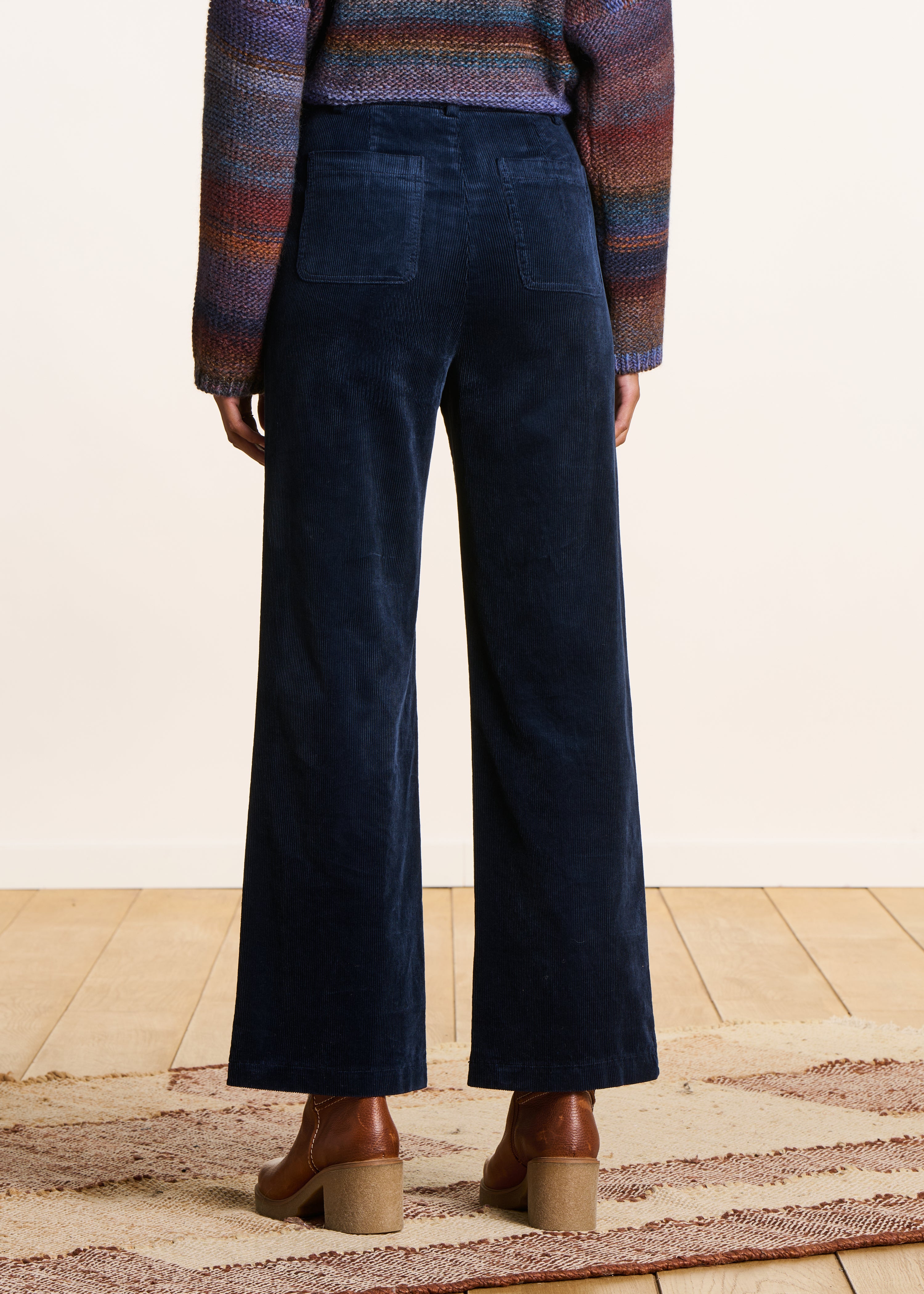 Pantalon large bleu foncé en velours côtelé taille haute