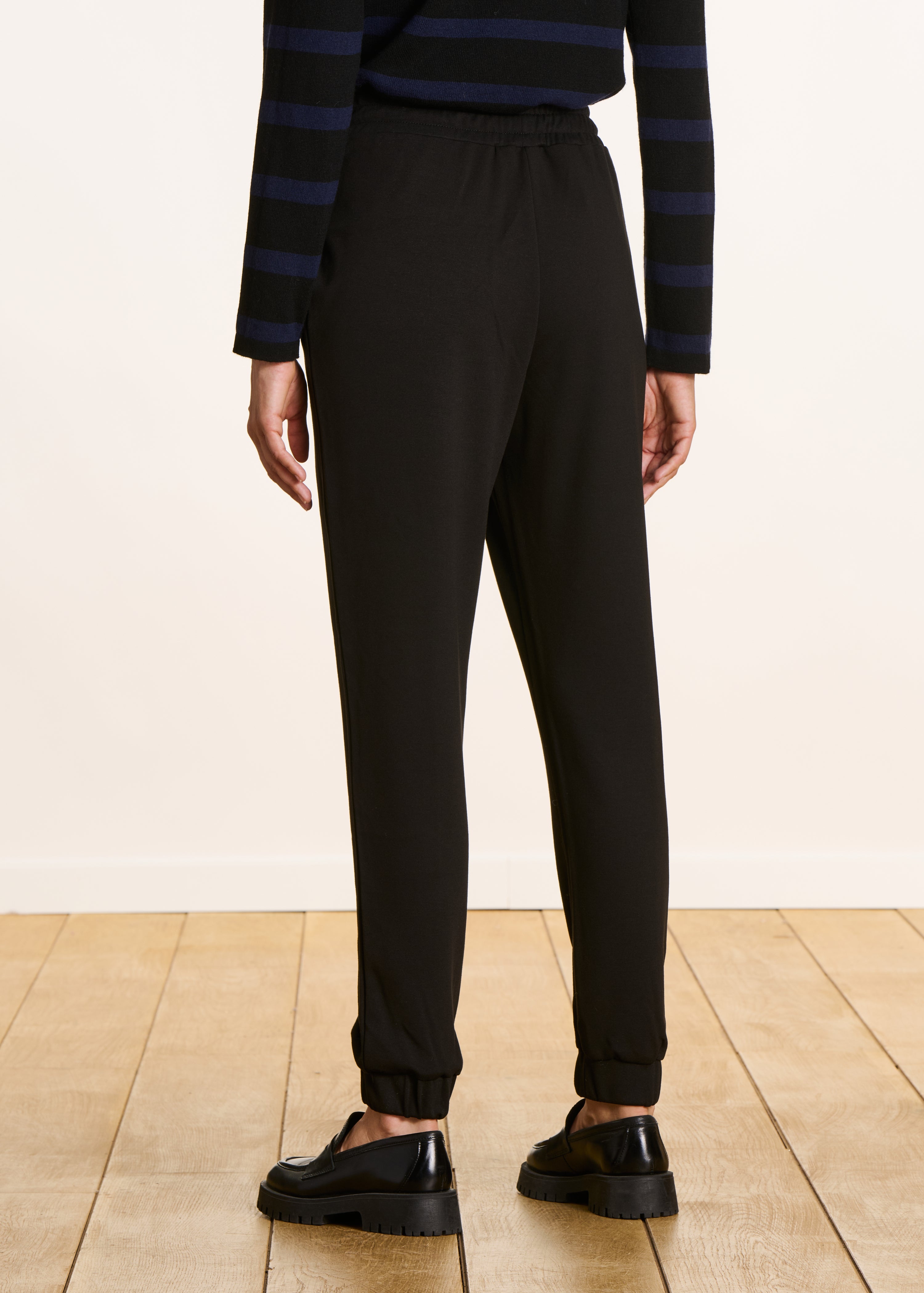 Pantalon noir en milano taille élastique