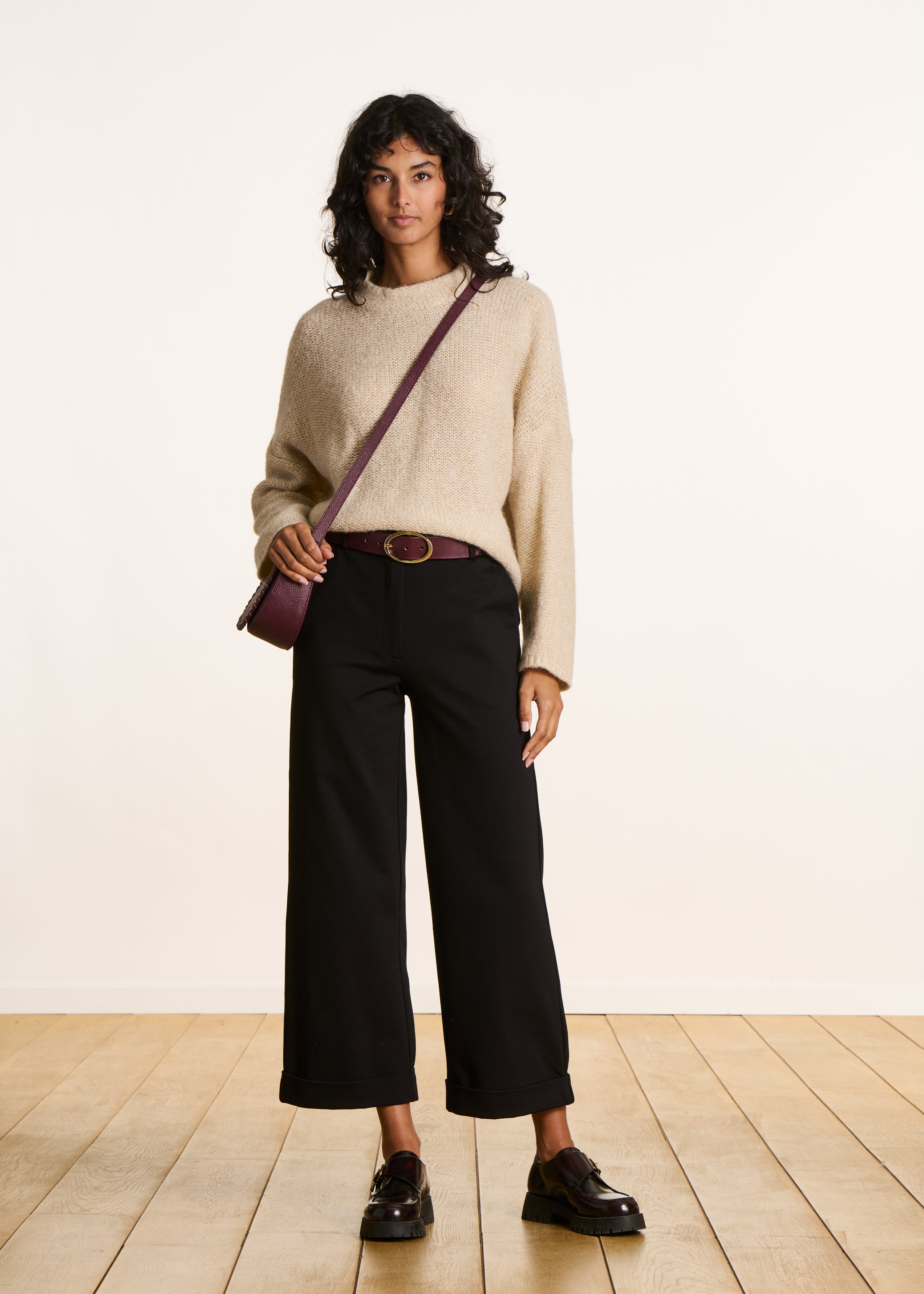 Pantalon noir droit 7/8ème en jersey milano