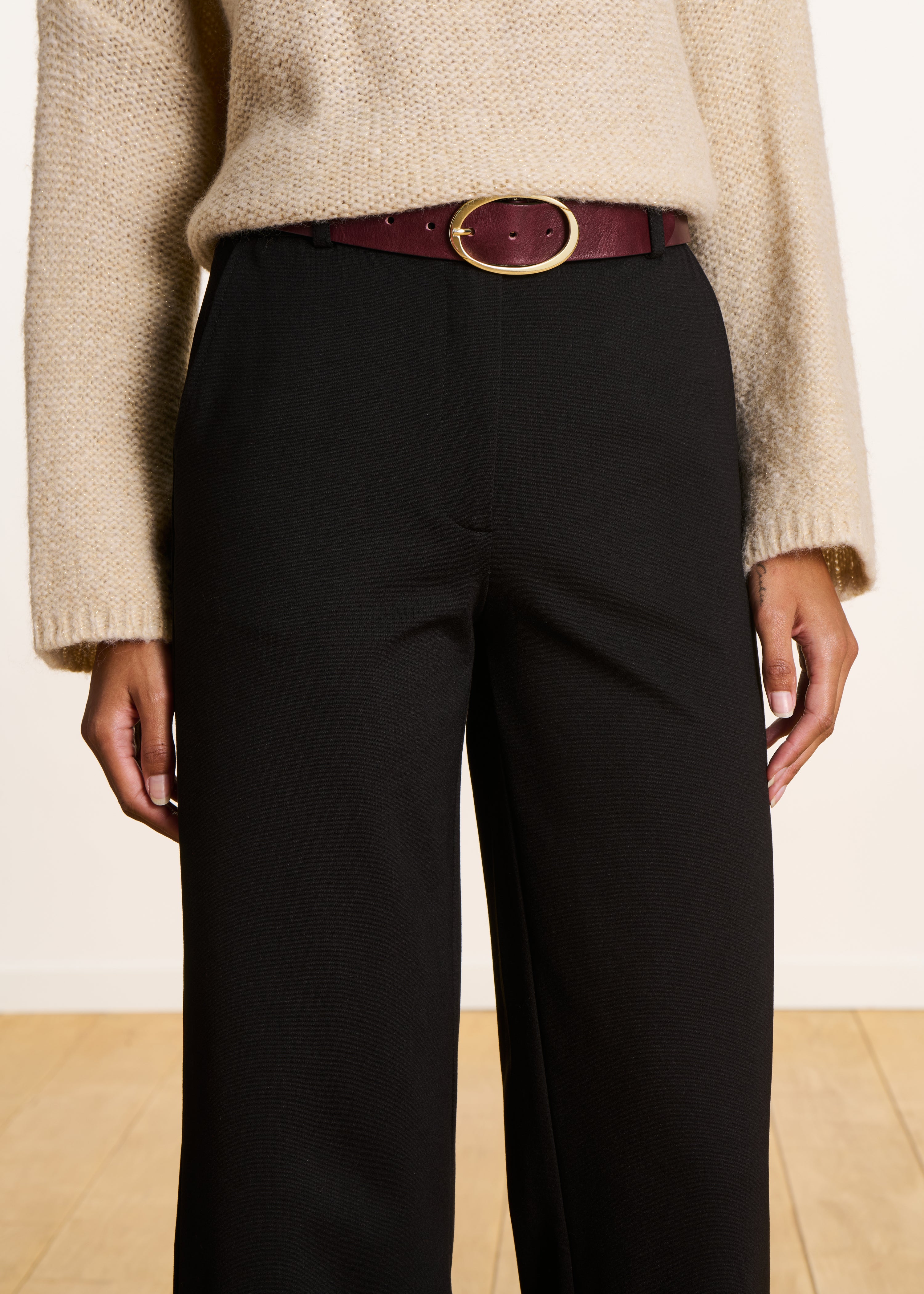 Pantalon noir droit 7/8ème en jersey milano