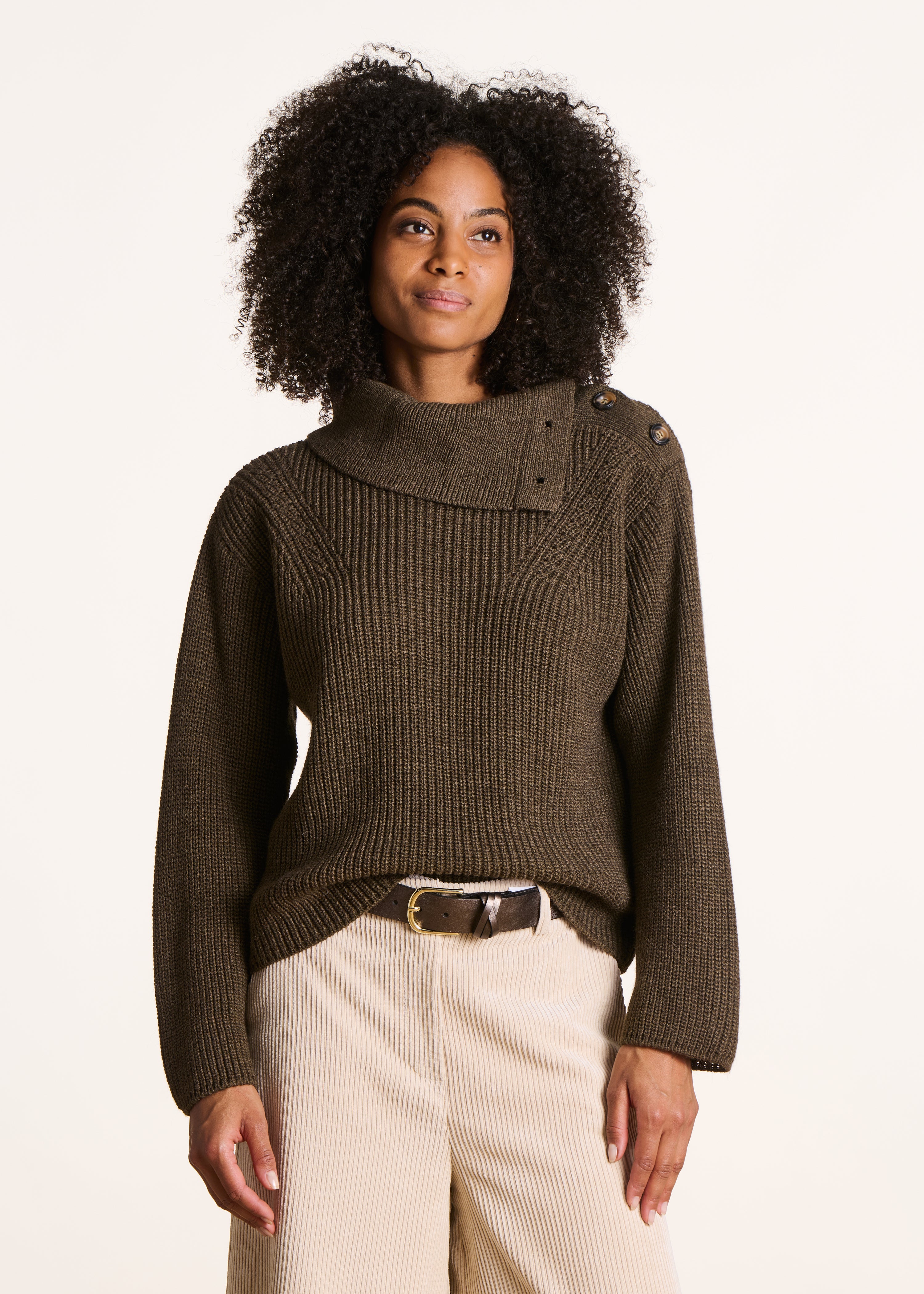 PULL SANS COUTURE KAKI. EXPÉDITION EN 48H PULL SANS COUTURE KAKI. EXPÉDITION EN 48H