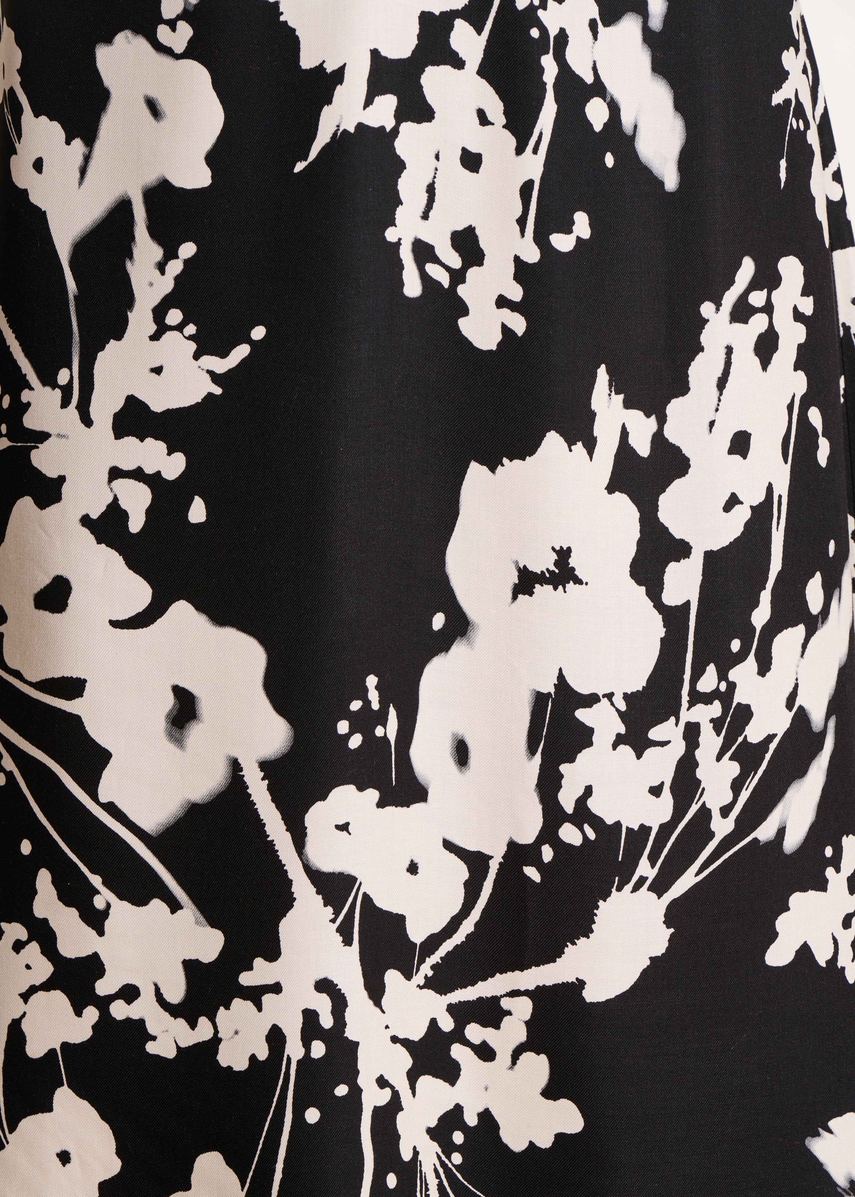 Robe longue à imprimé noir et blanc manches longues