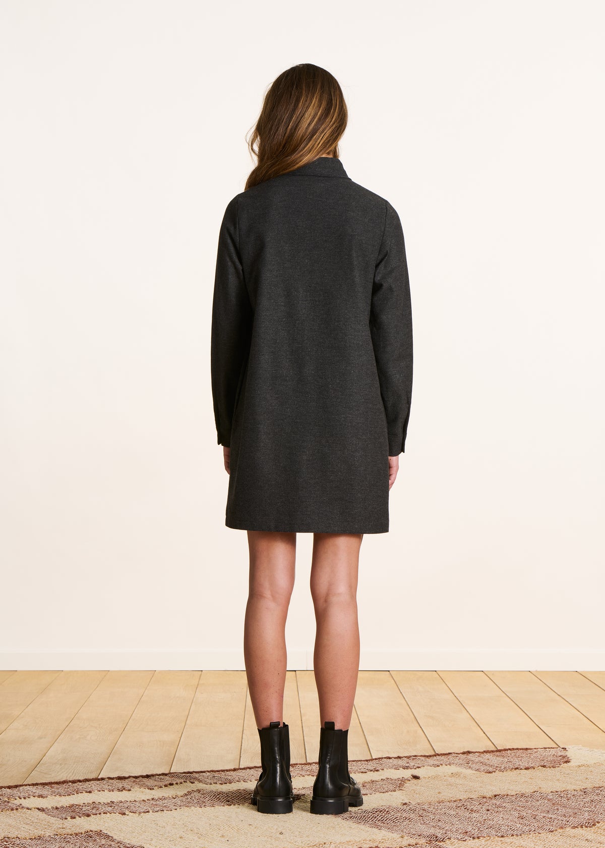 Short shirt dress in dark grey tweed