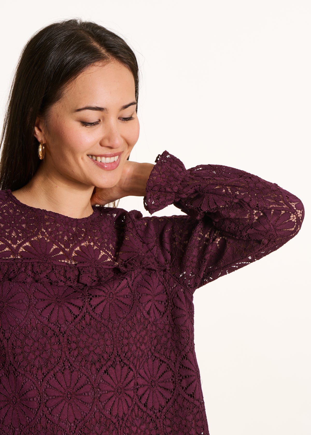 Short burgundy lace dress with long sleeves