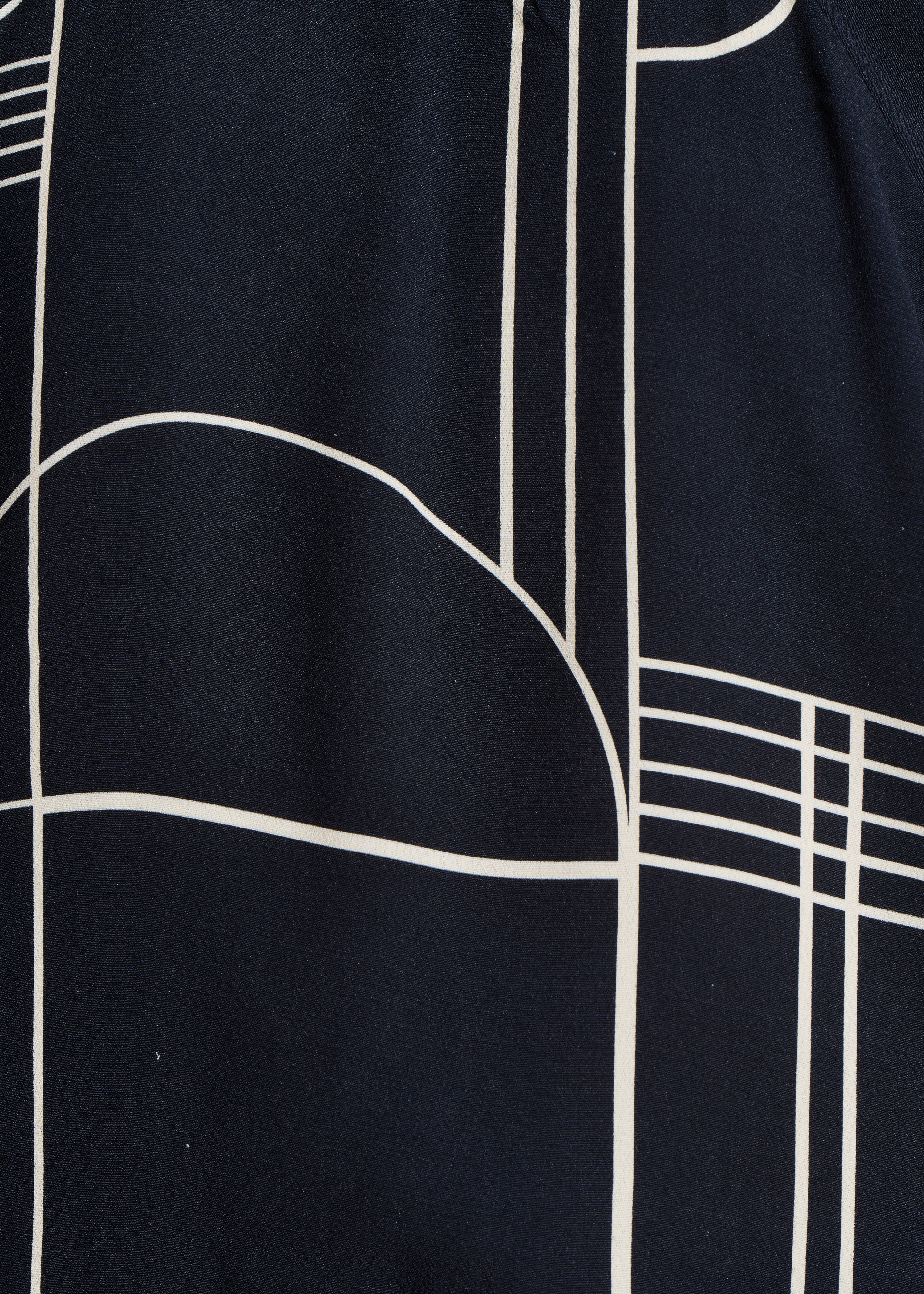 Top oversize nero maniche lunghe con stampa