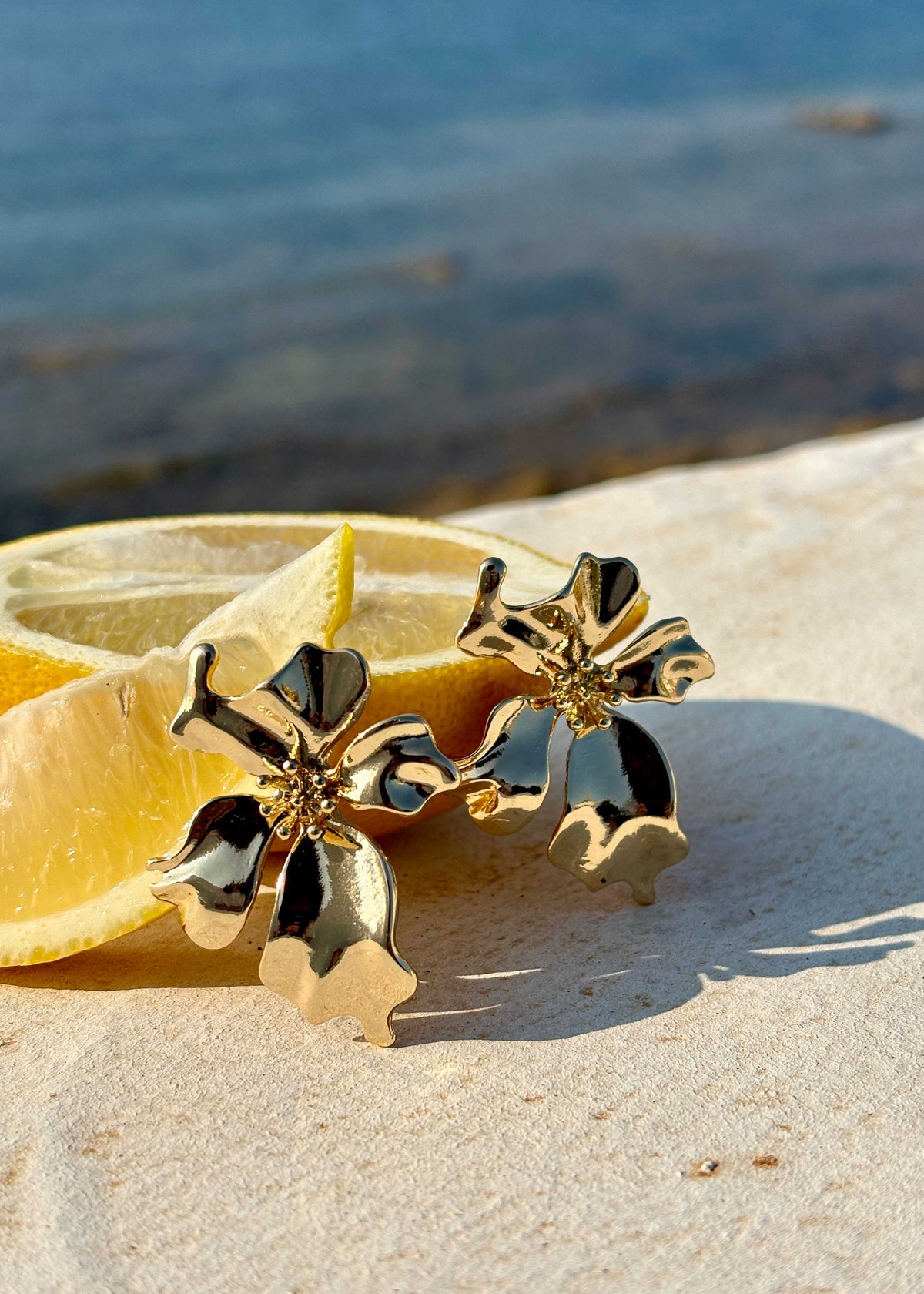Golden flower earrings
