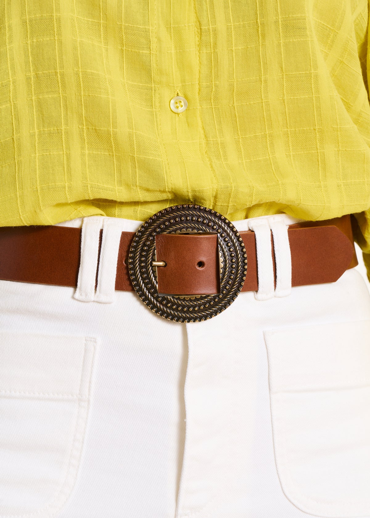Camel leather belt with round buckle