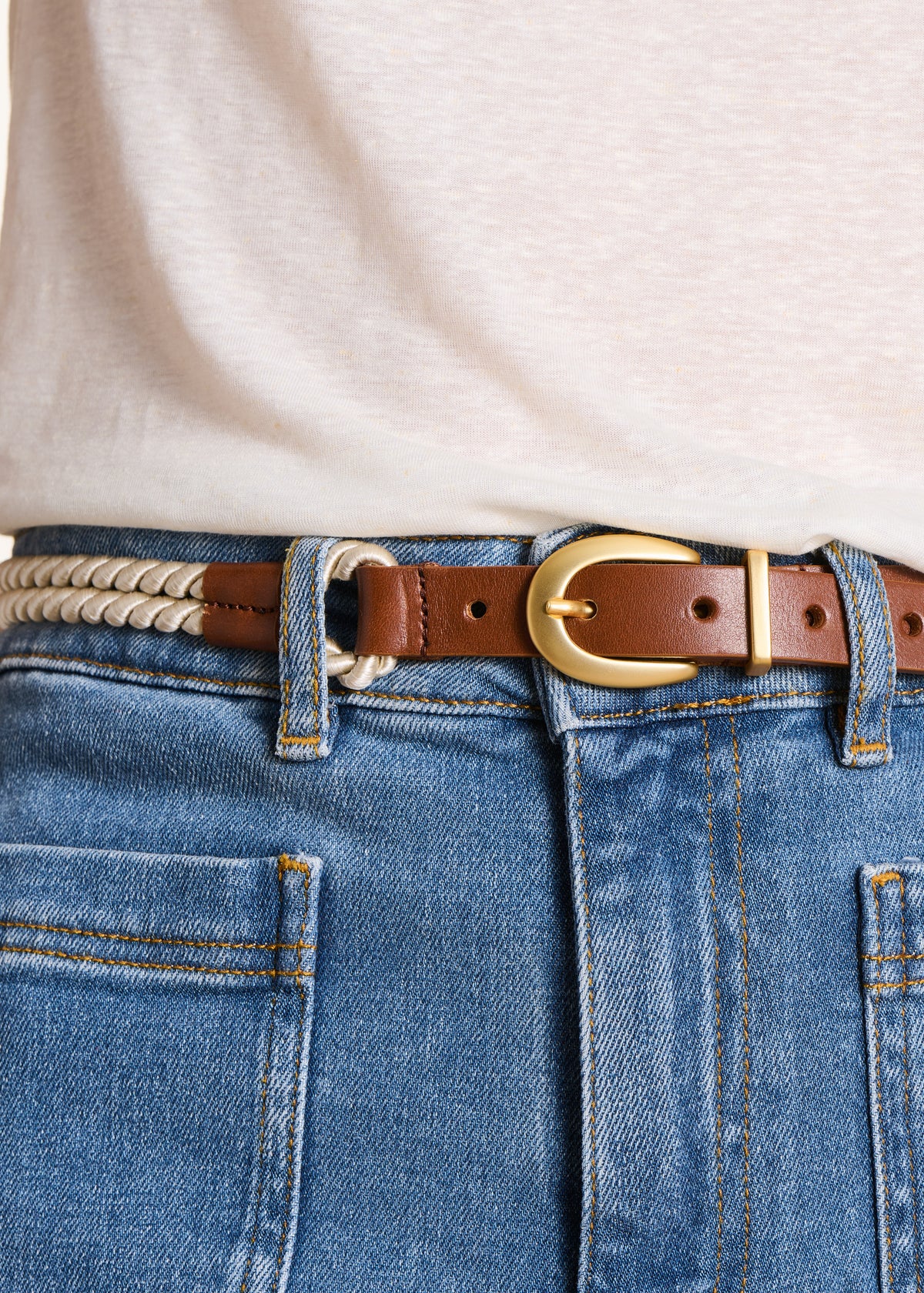 Feiner Gürtel in Camel aus Leder und Kordel