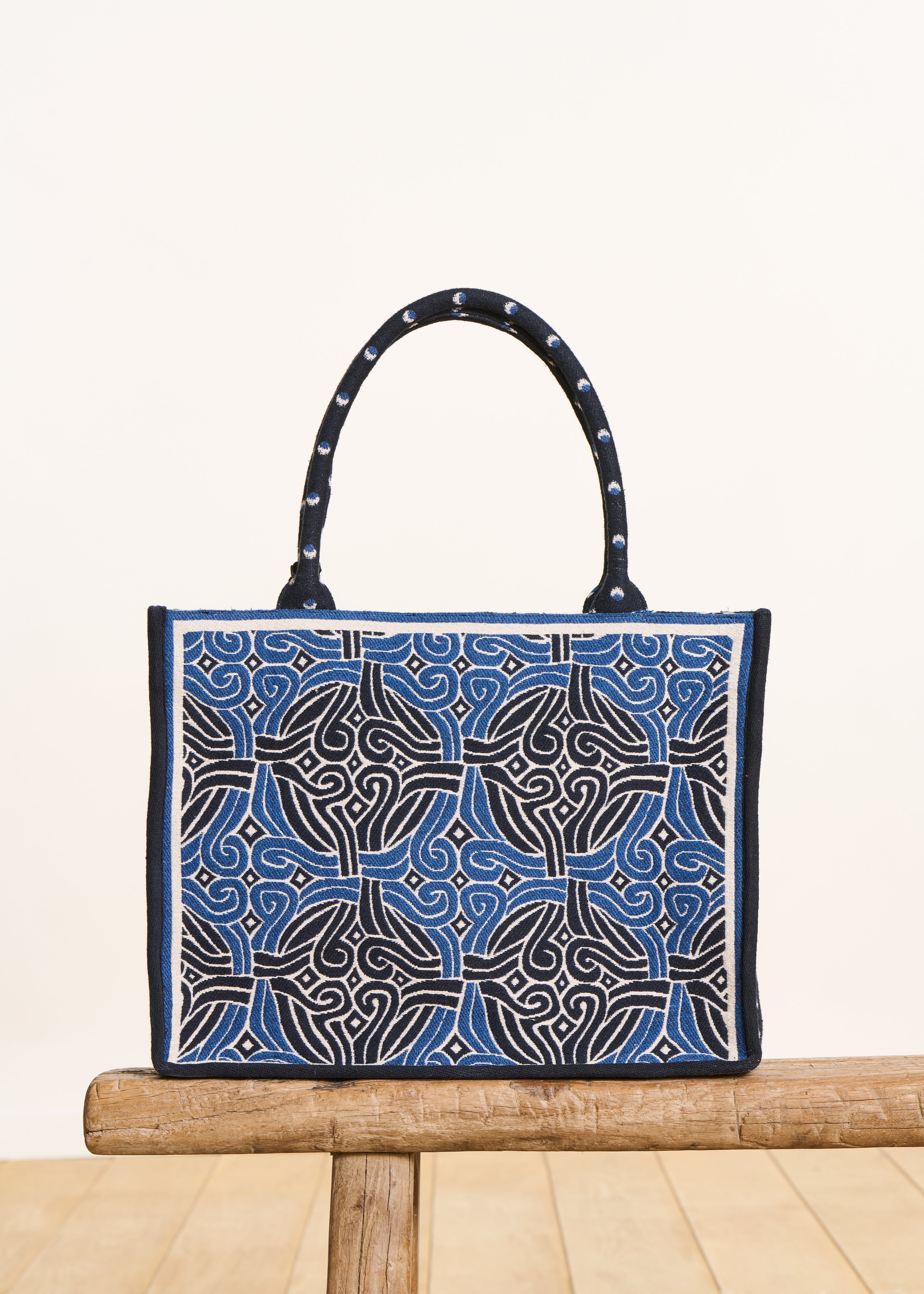 Sac cabas bleu en jacquard