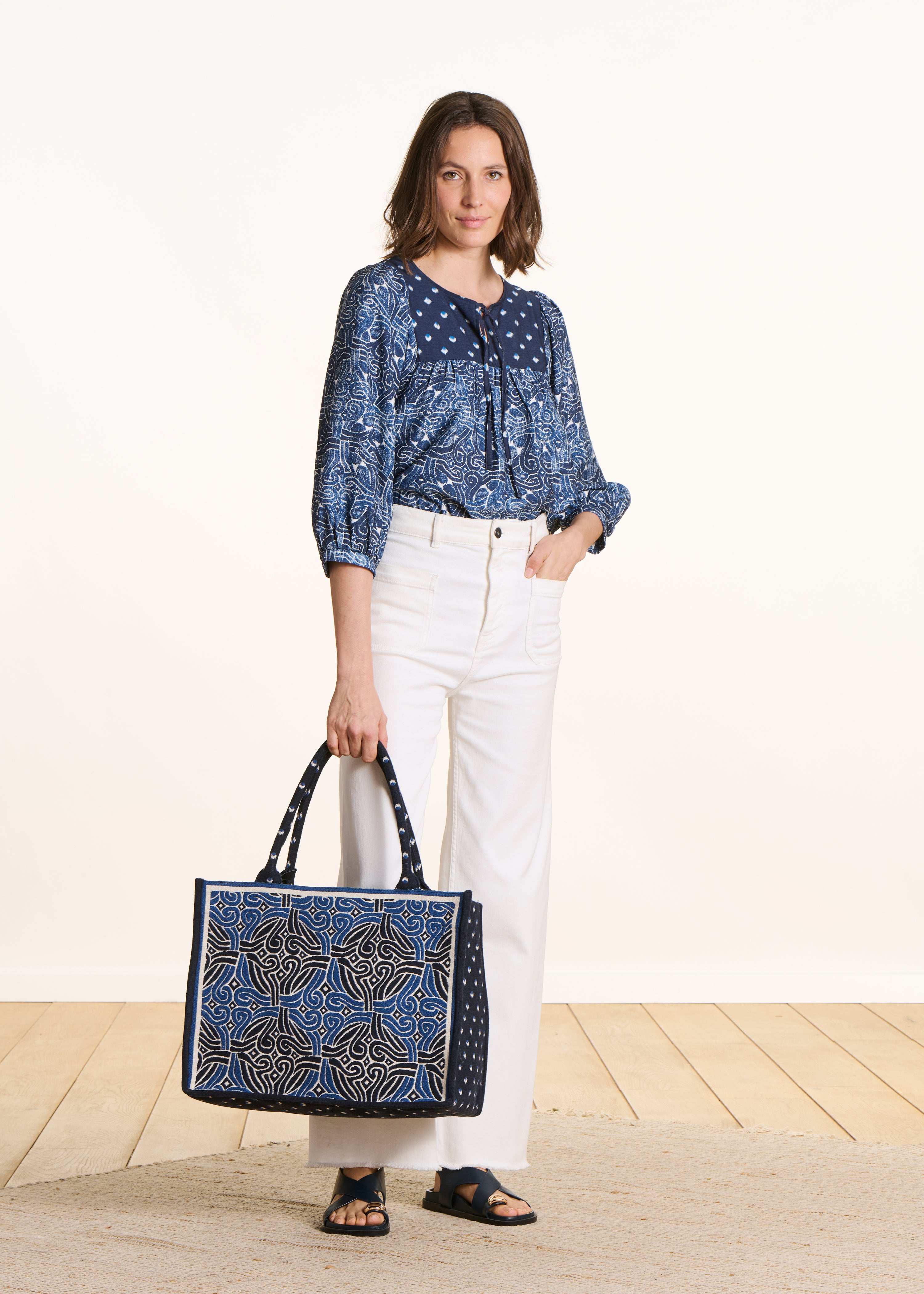 Sac cabas bleu en jacquard