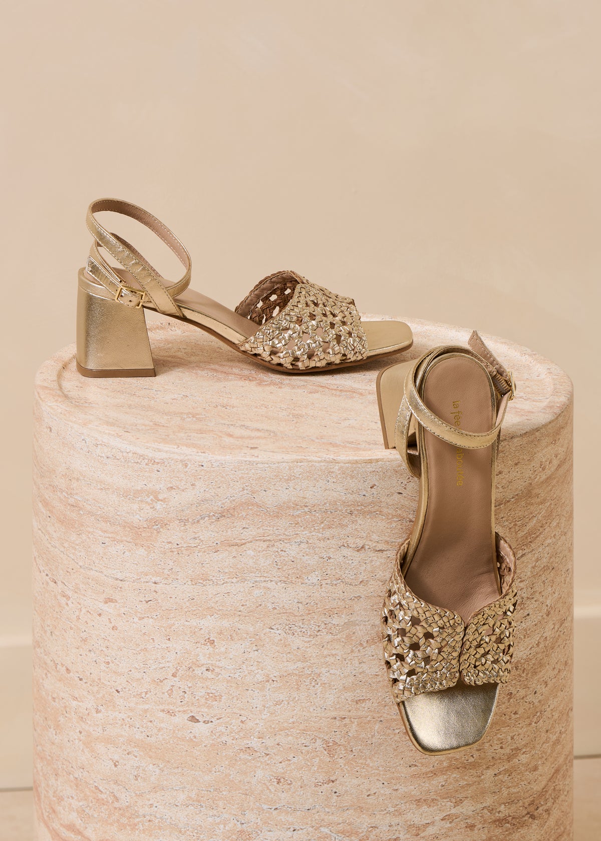Goldene Pumps - Fatras