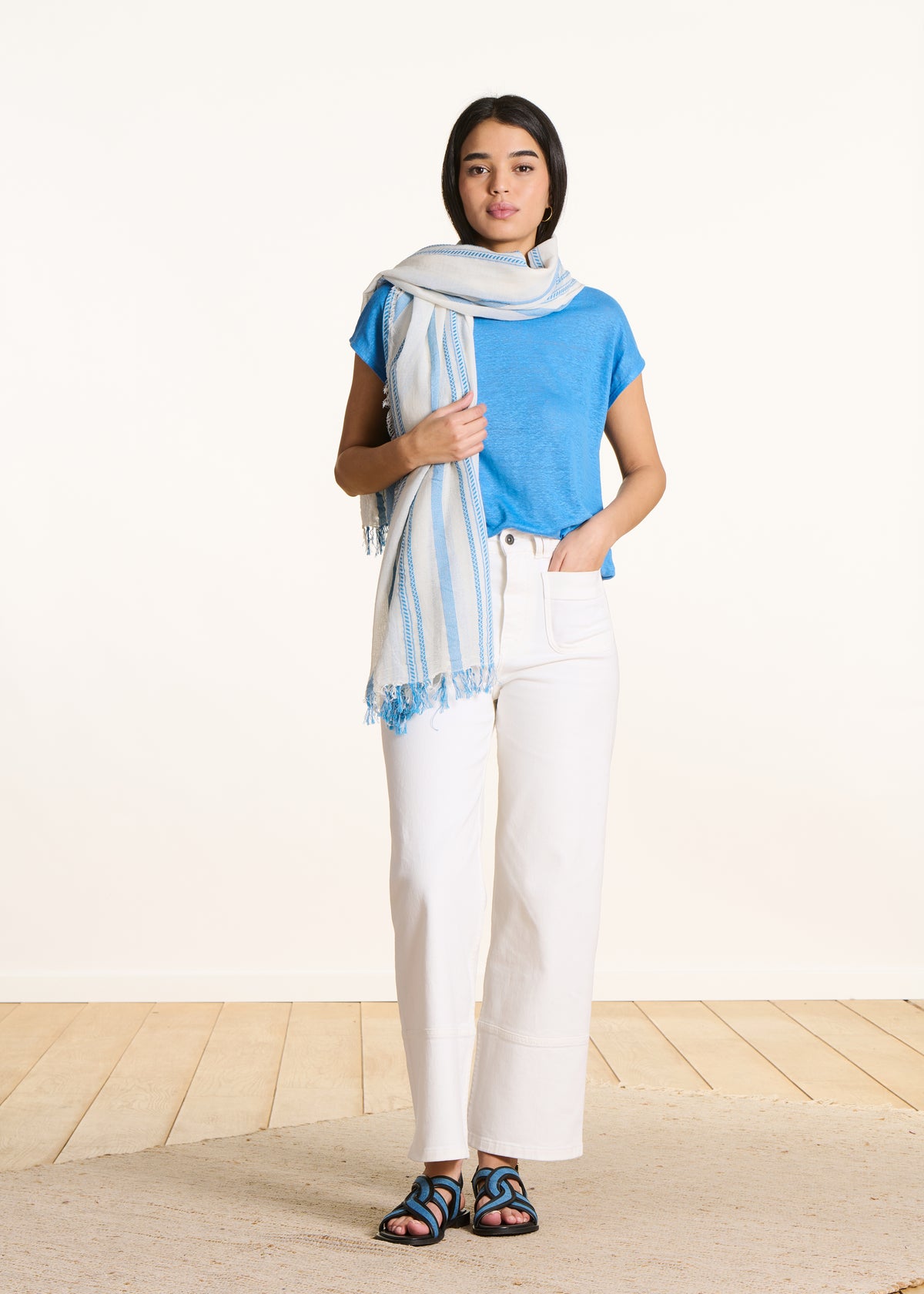 Cotton scarf with blue stripes