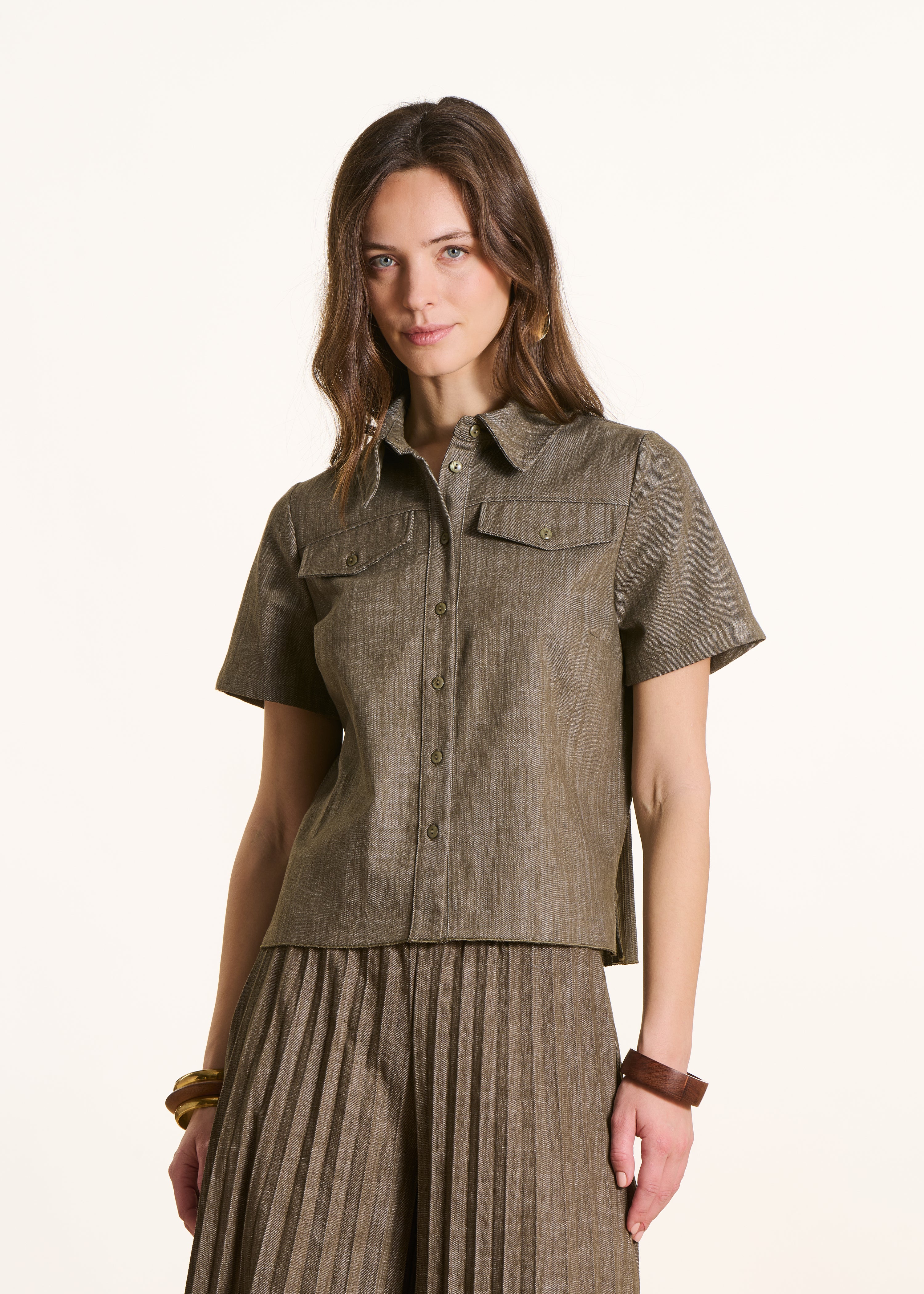 Kaki denim blouse met korte mouwen