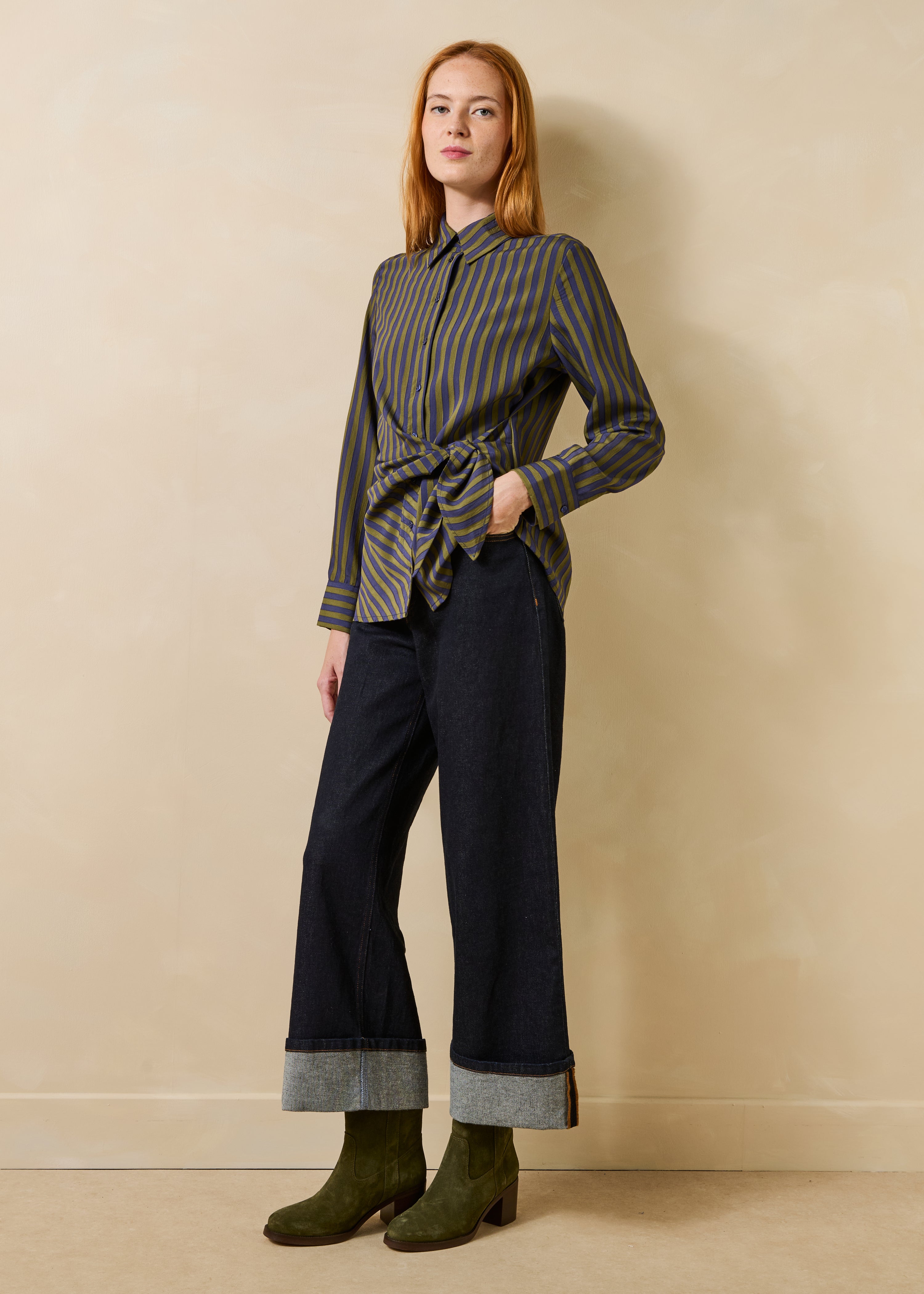 Camicia kaki e blu a righe maniche lunghe