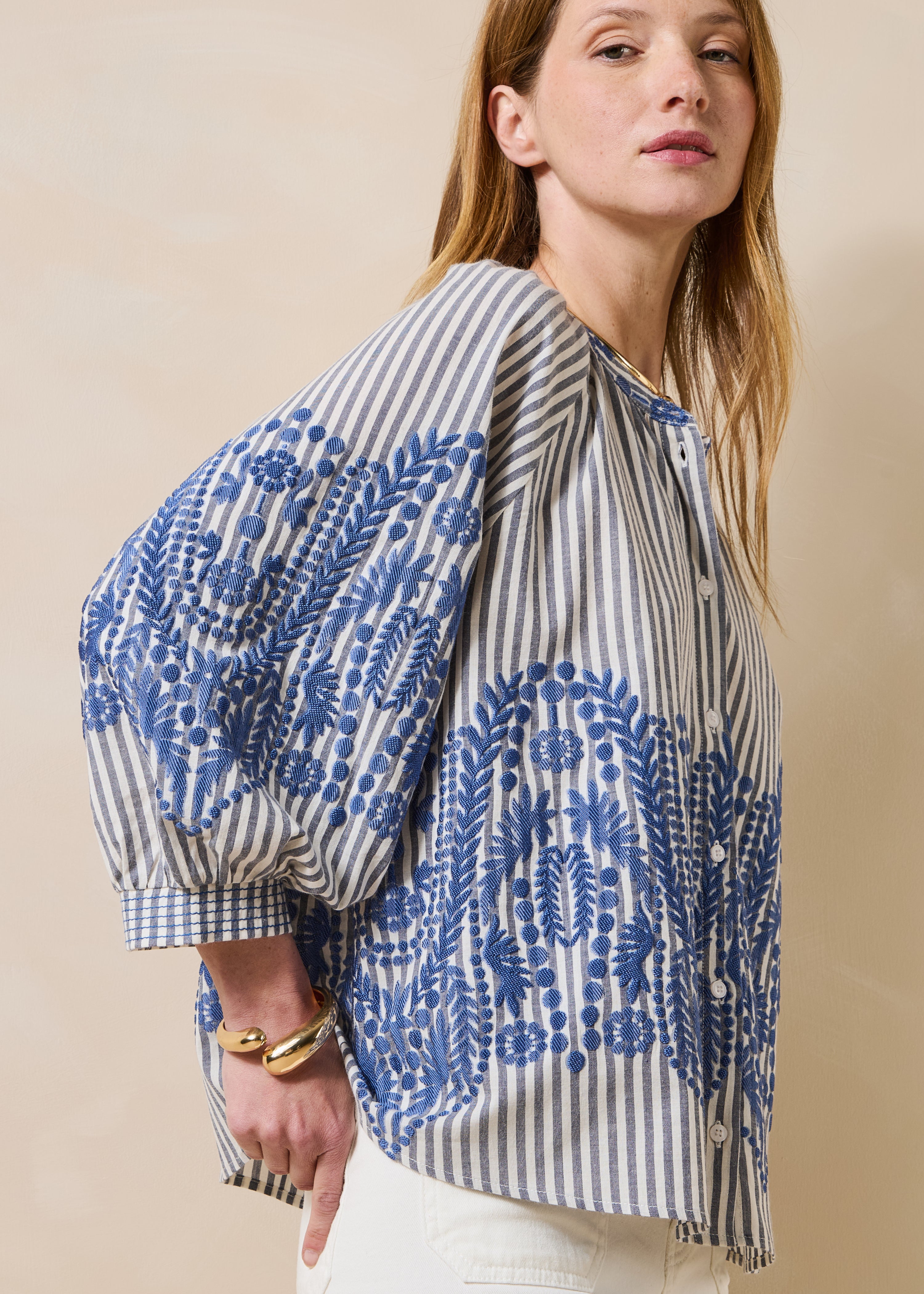 Camicia ampia blu navy a righe e motivo jacquard