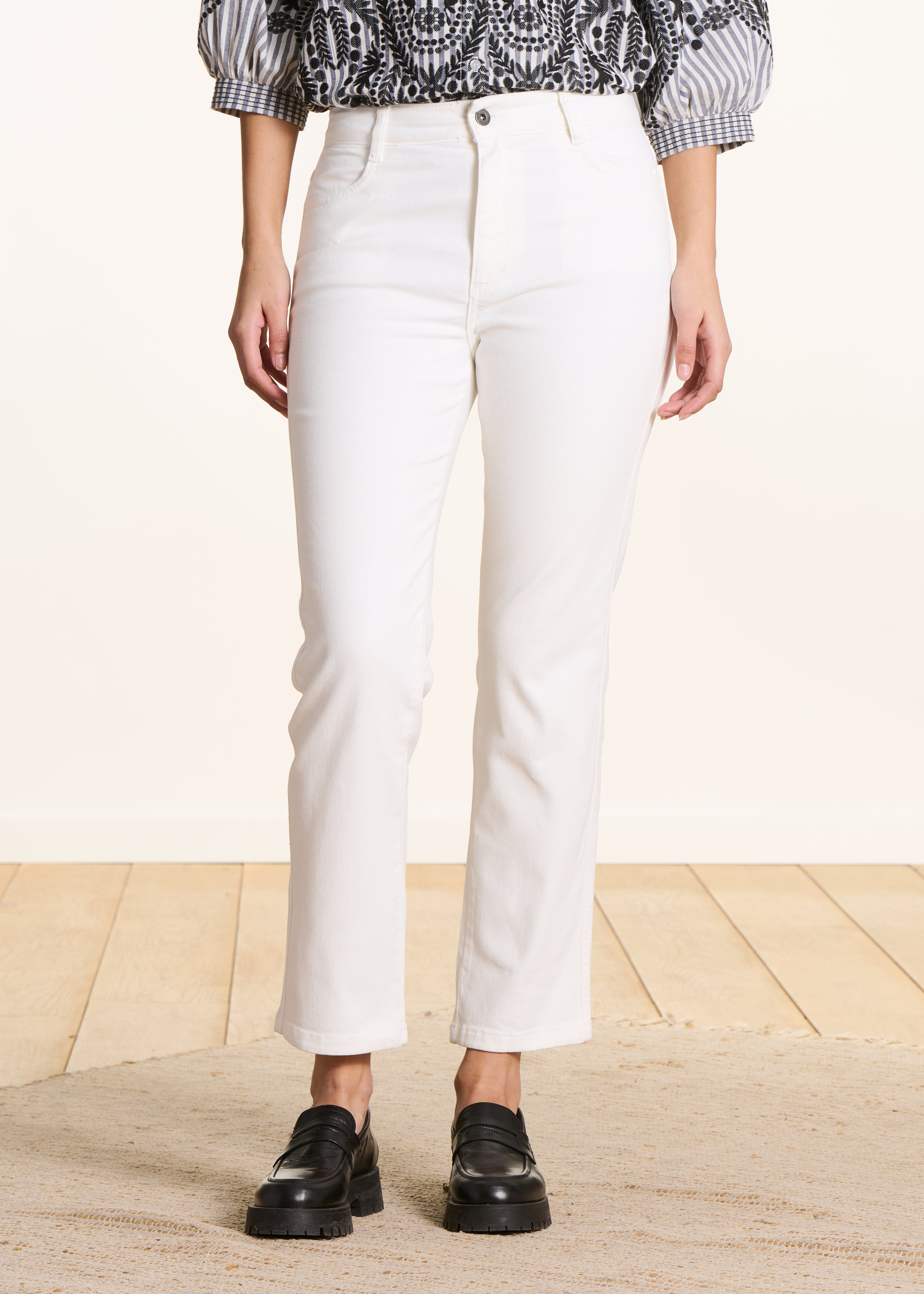 Straight white 7/8 cotton jeans in organic cotton