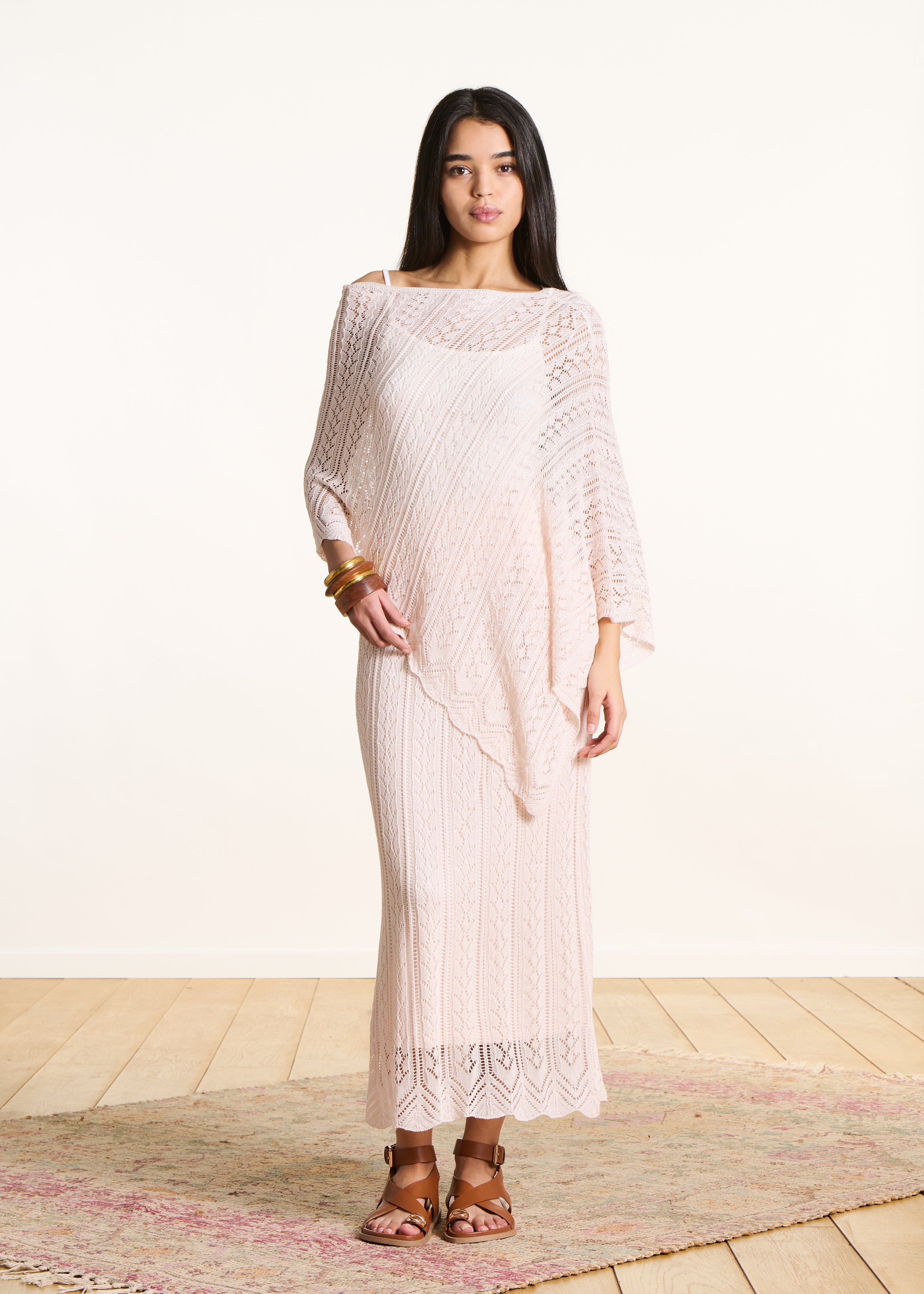Mid-length skirt in openwork ecru knit