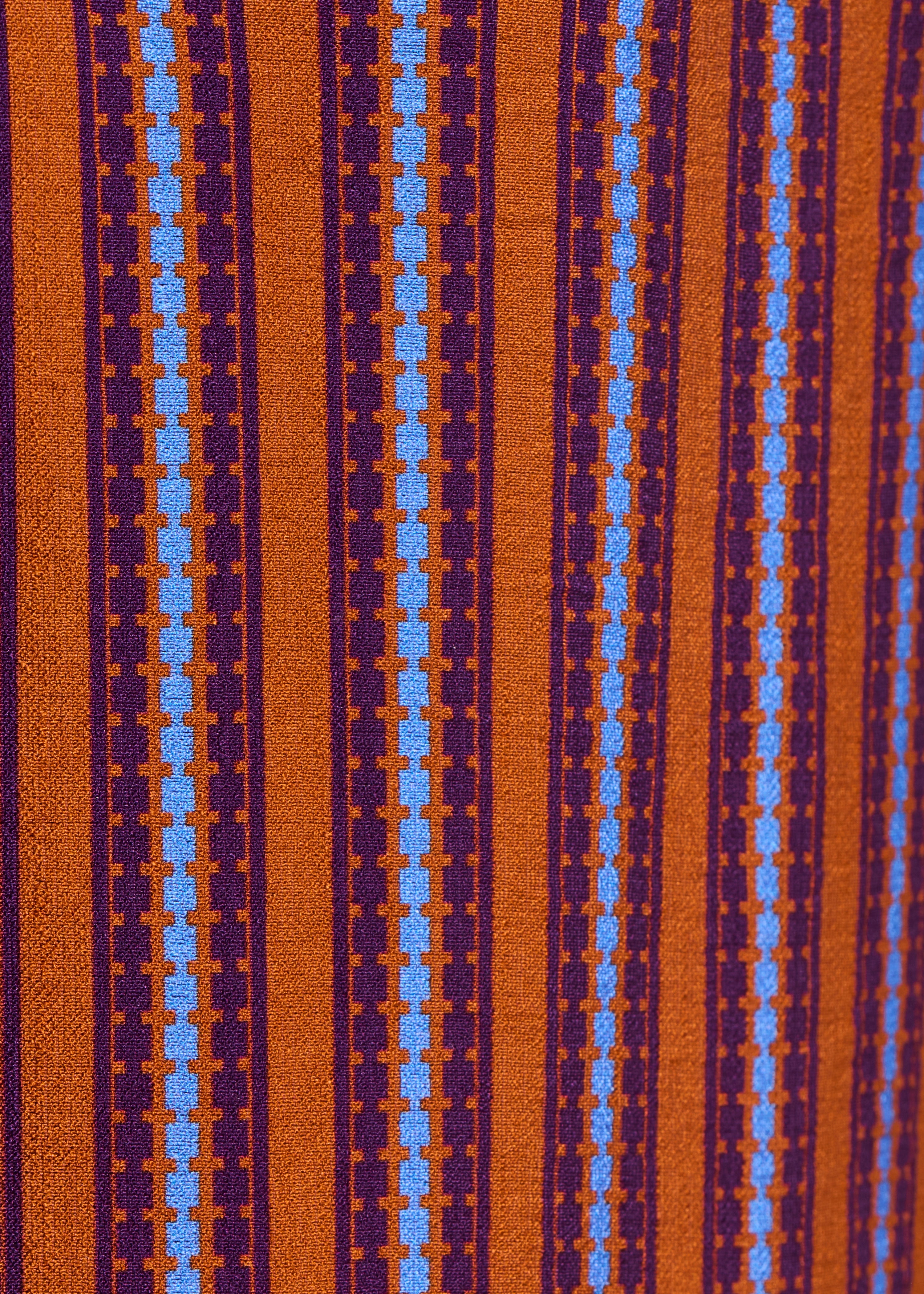 Wijde broek met paarse en oranje strepen