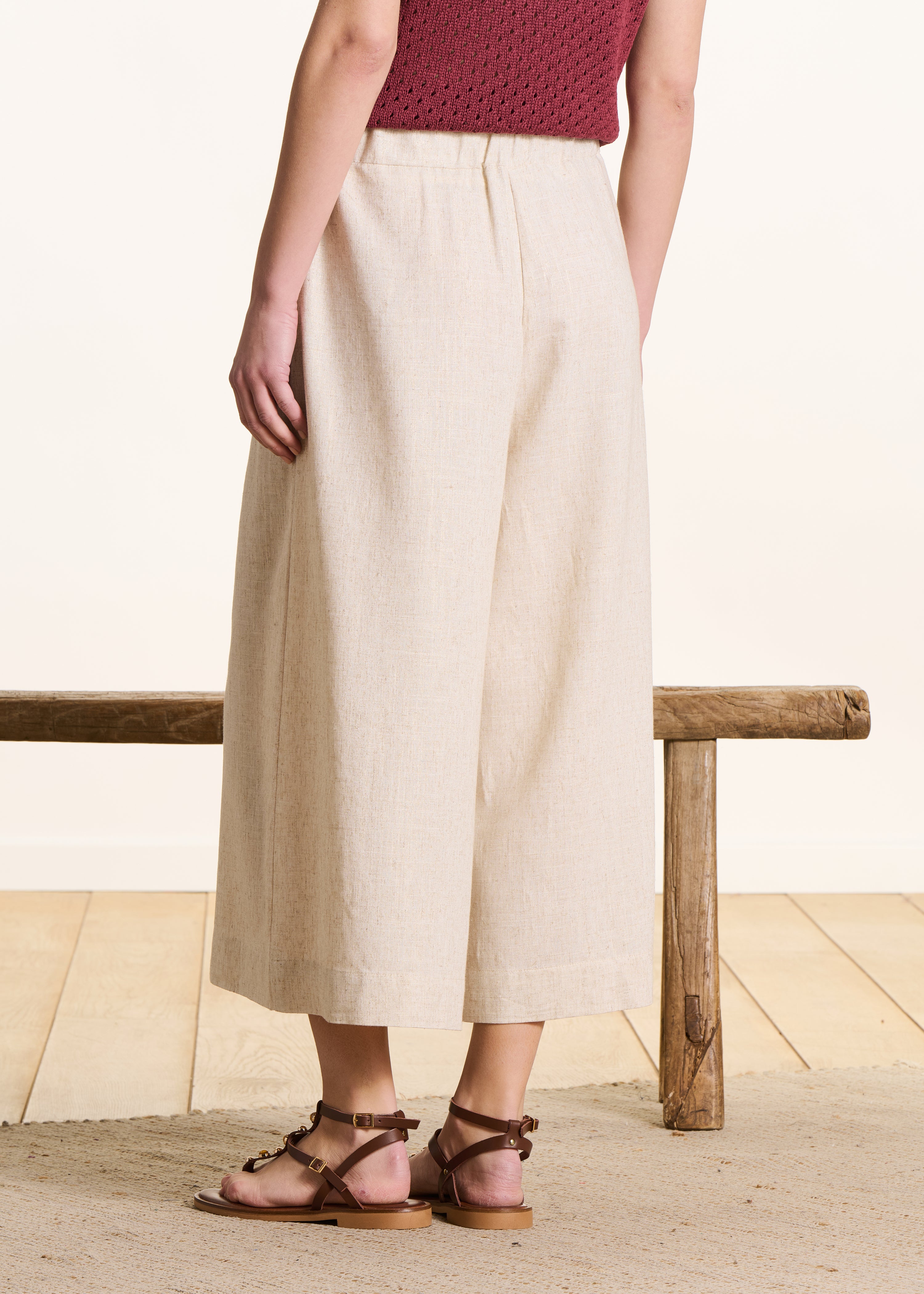 Pantalón beige ancho 7/8
