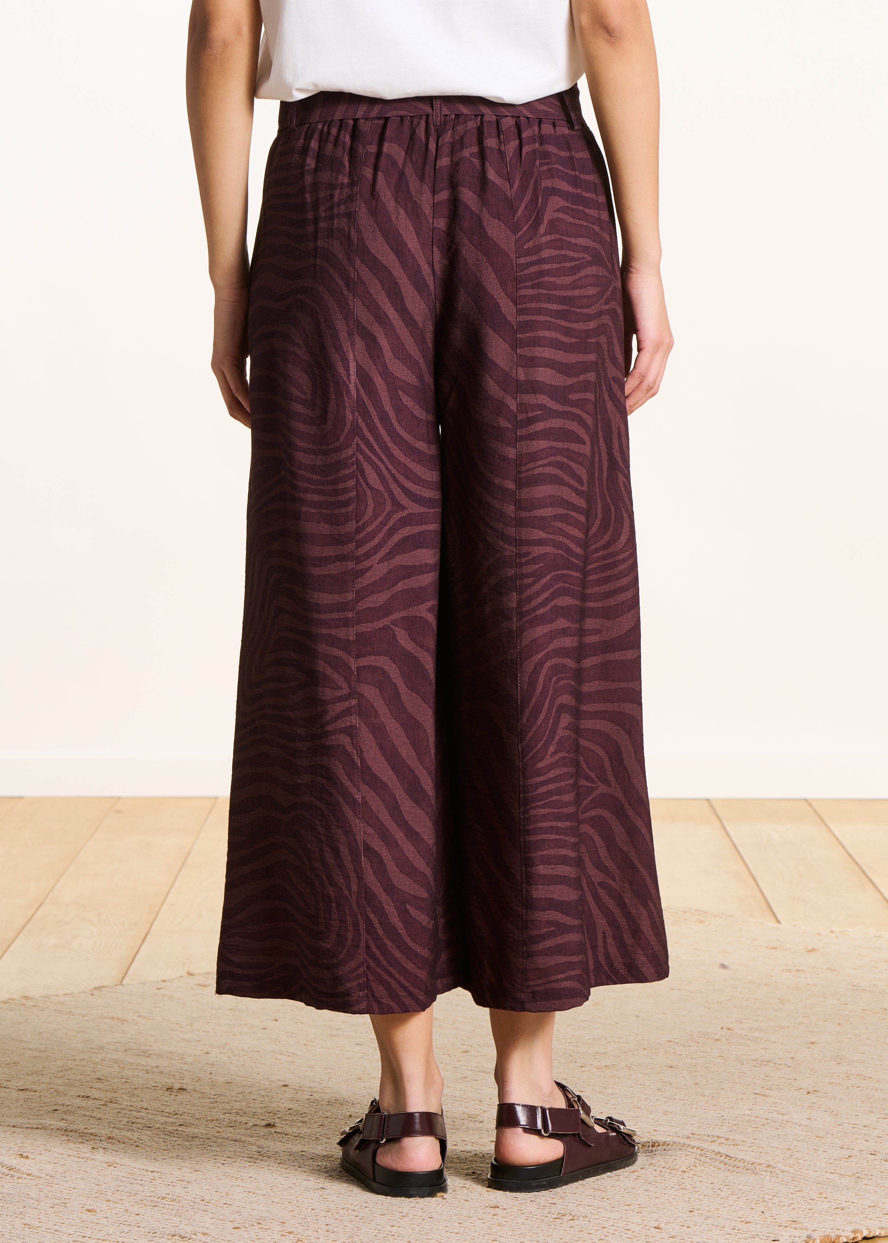 Brown 7/8 Animal Print Trousers