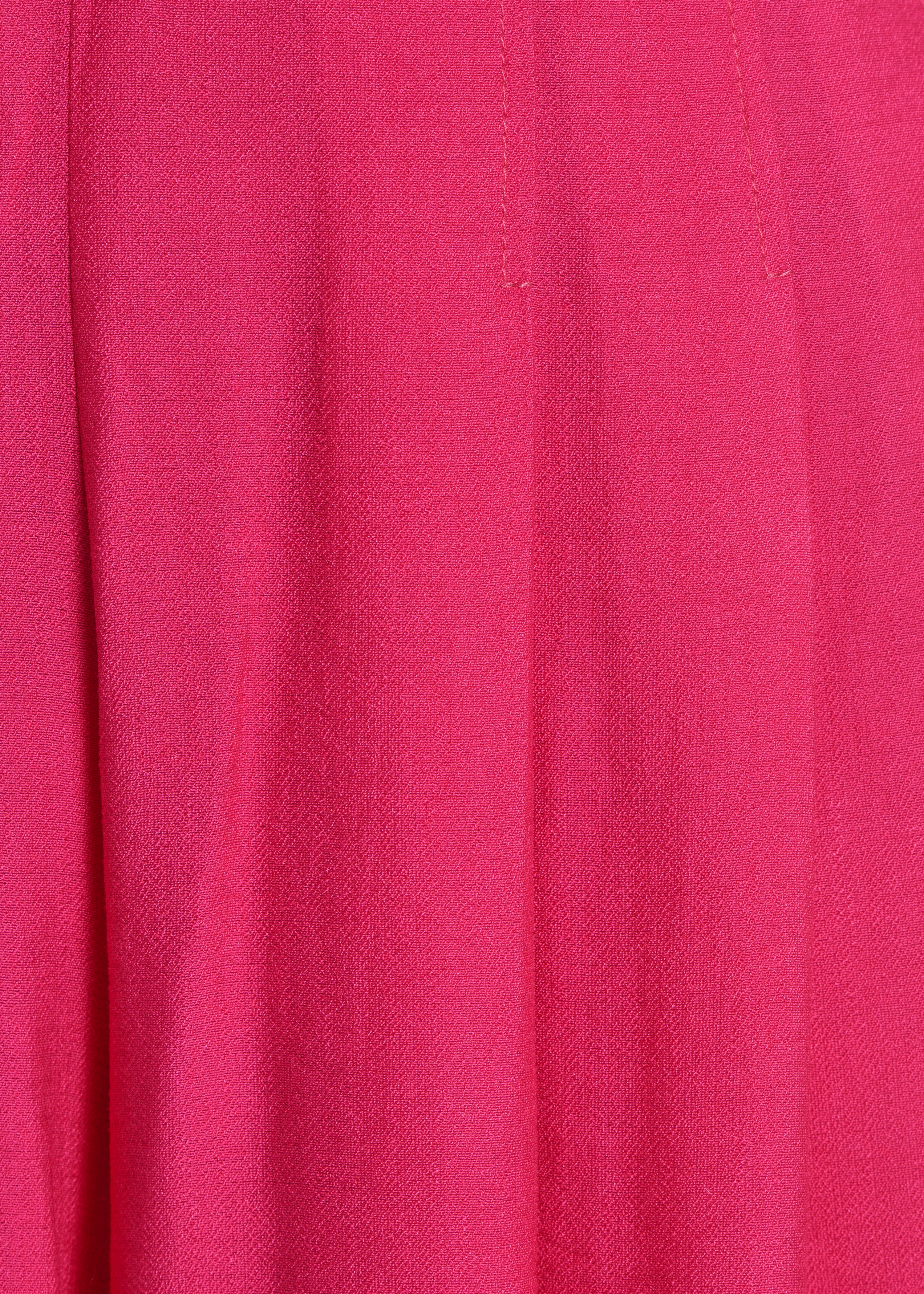 Wide high-waisted pink fuchsia pants with elastic waistband