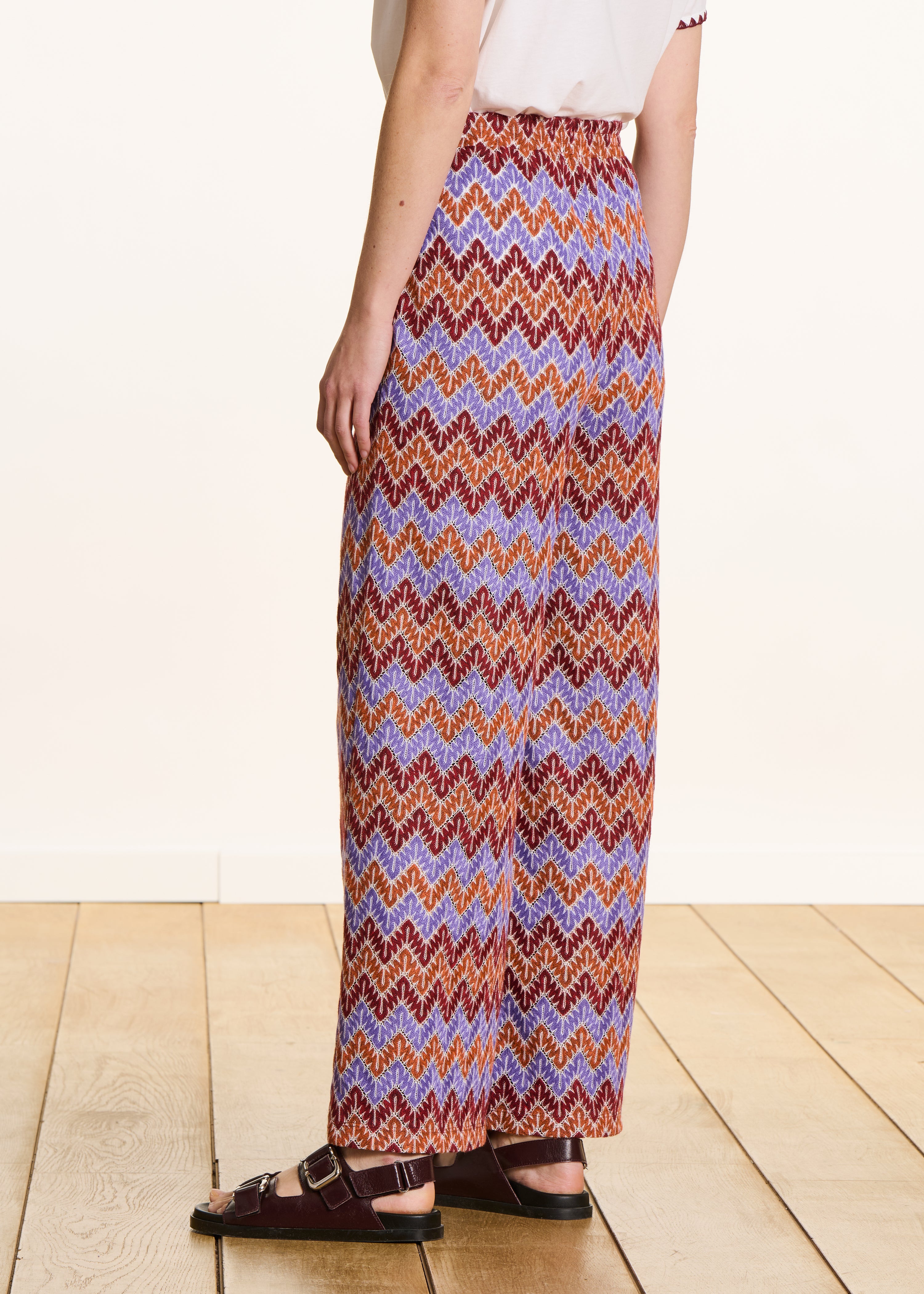 Pantalon droit 7/8ème en crochet mauve