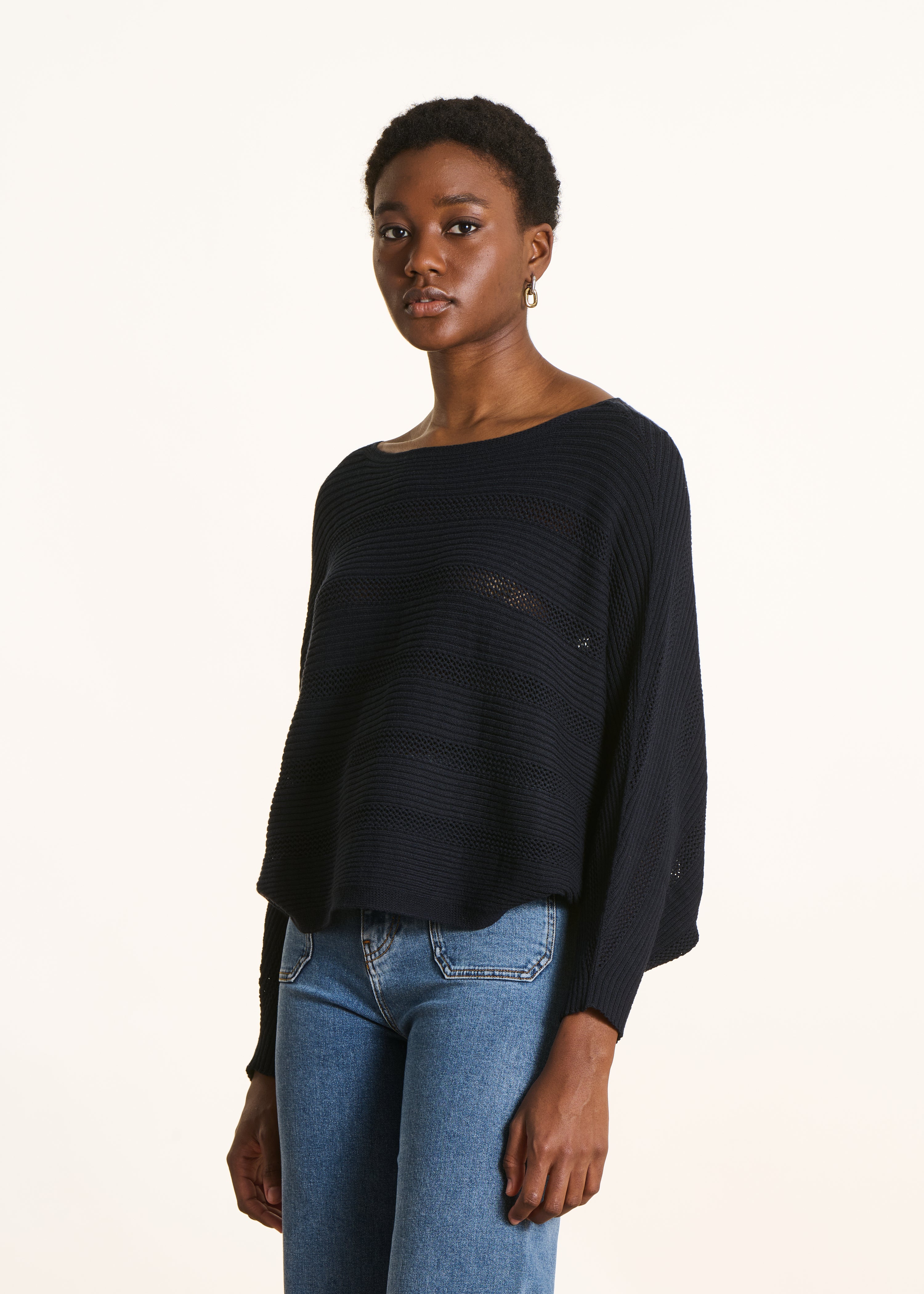 Maglione mantella blu scuro a maniche lunghe