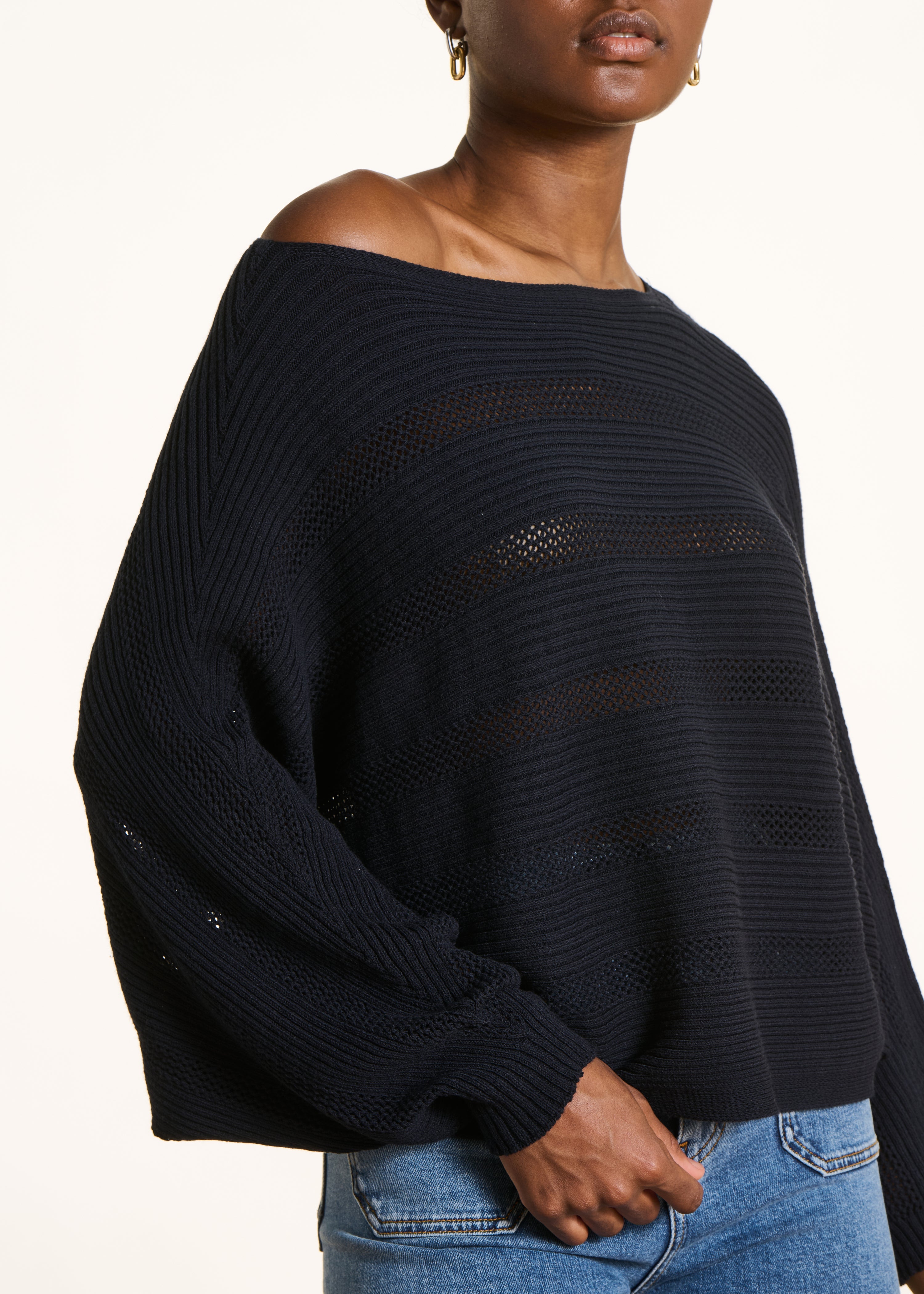 Maglione mantella blu scuro a maniche lunghe