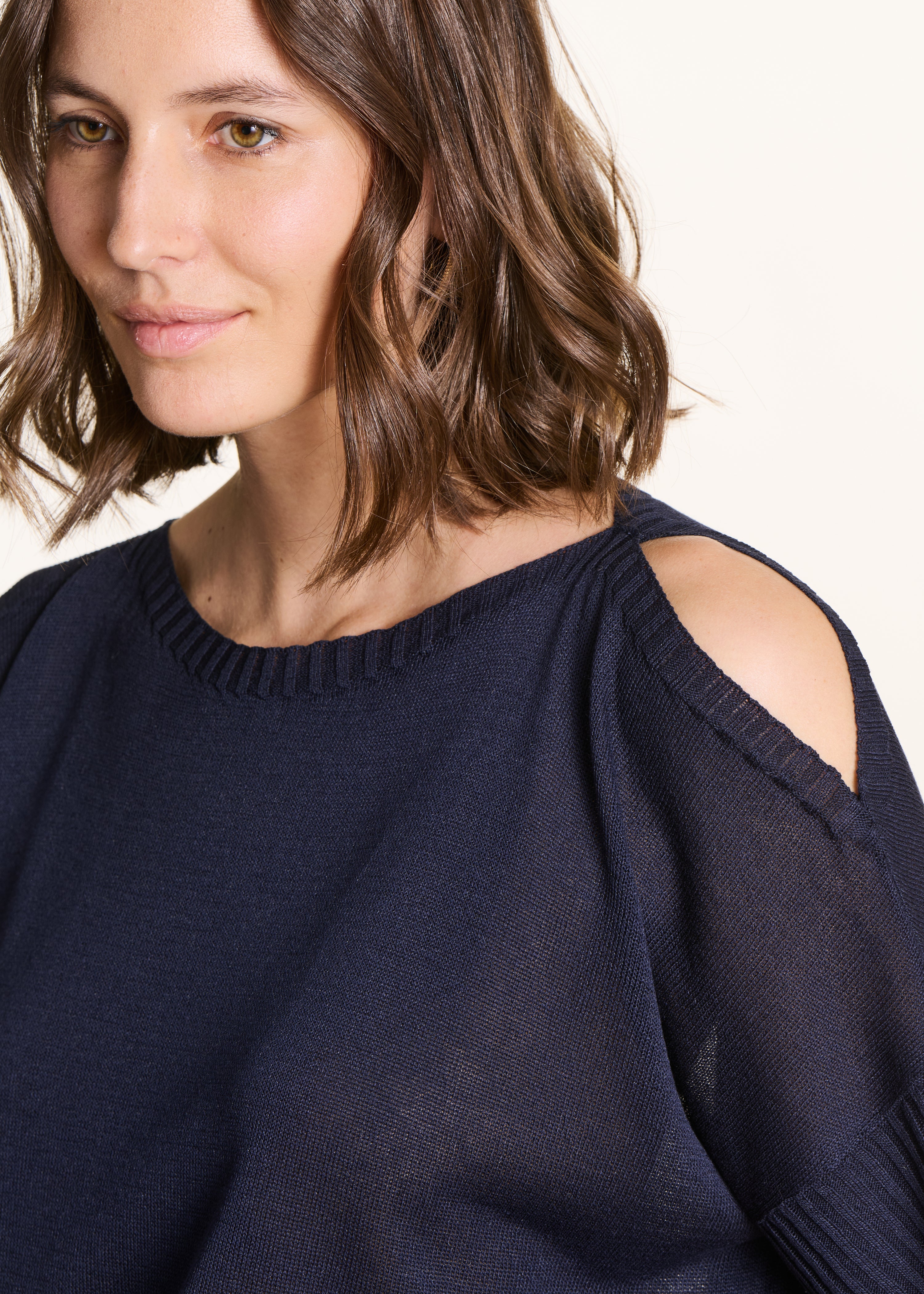 Pull manches courtes maille irisée bleu marine