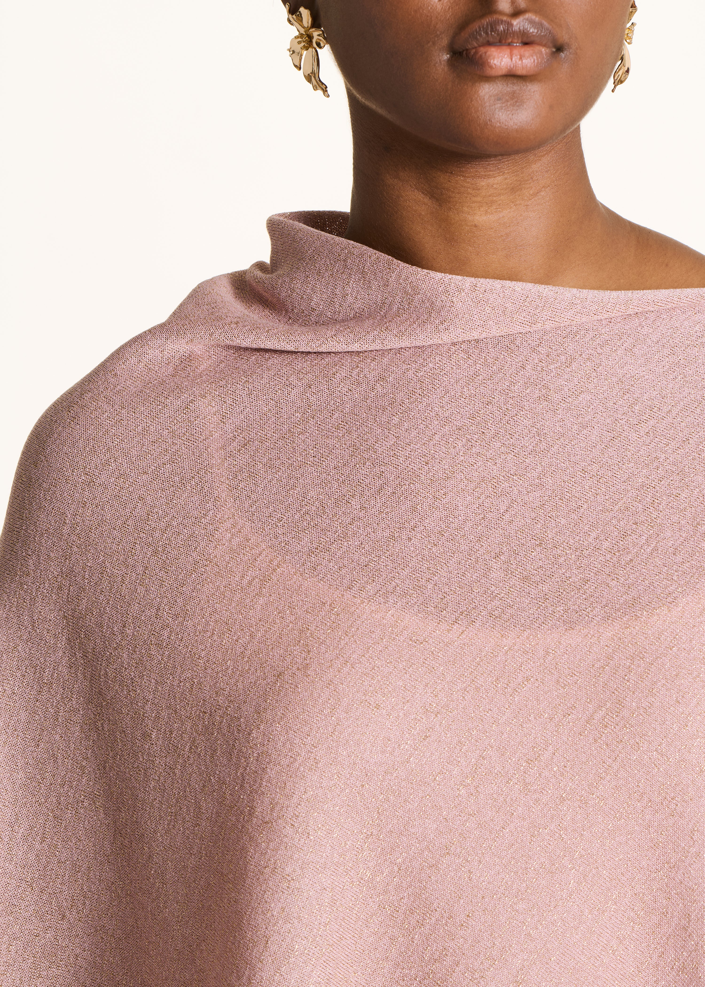 Feinstrick-Cape-Pullover in zartem Rosé mit Schimmer
