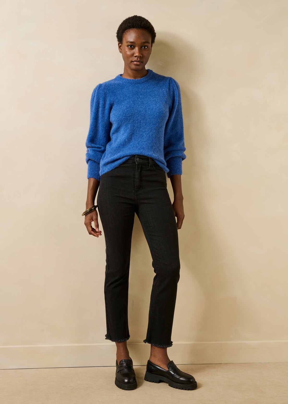 Pull bleu - Fuente