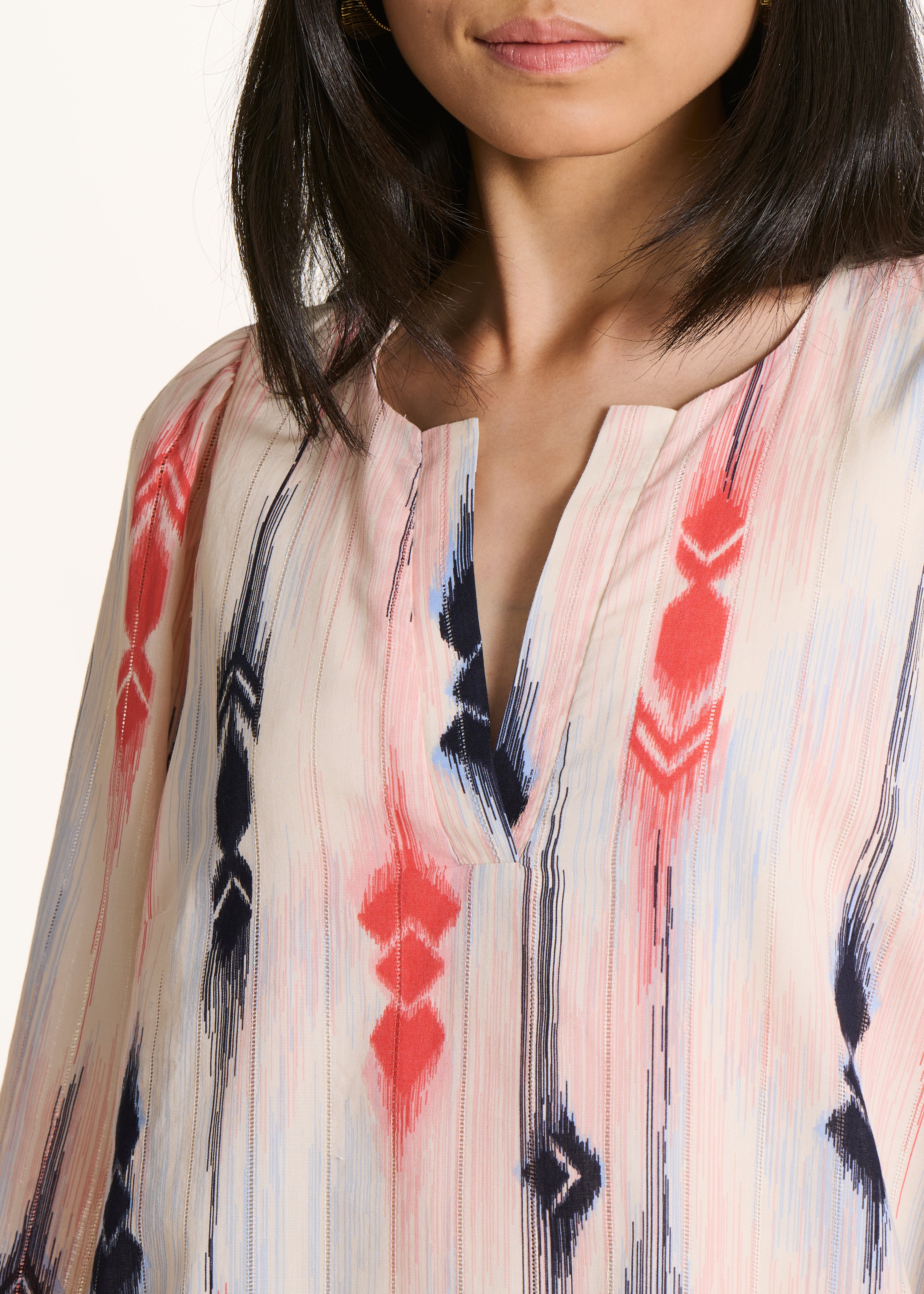 Short dress in organic cotton voile with pink and blue print