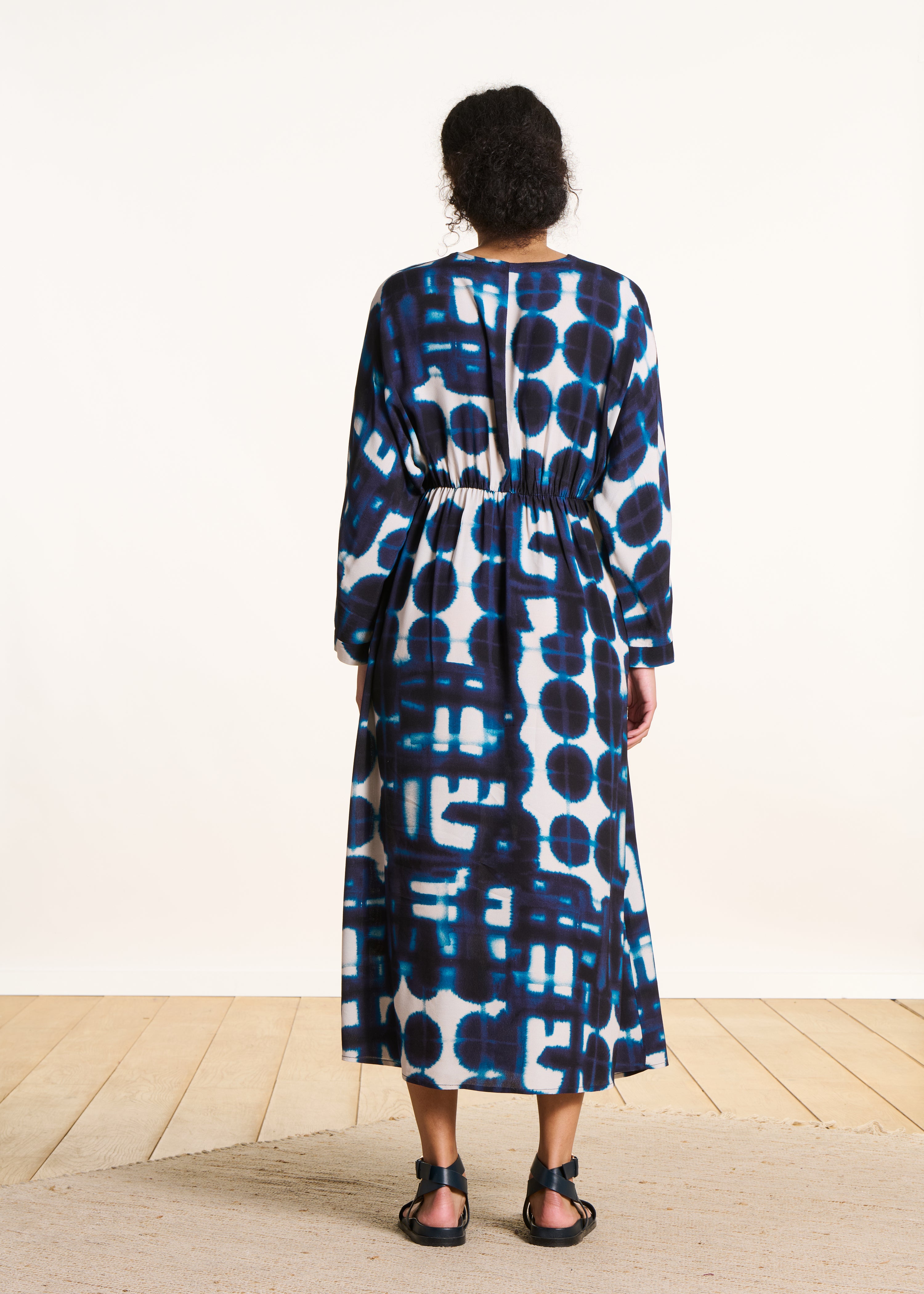Long blue slit dress with print