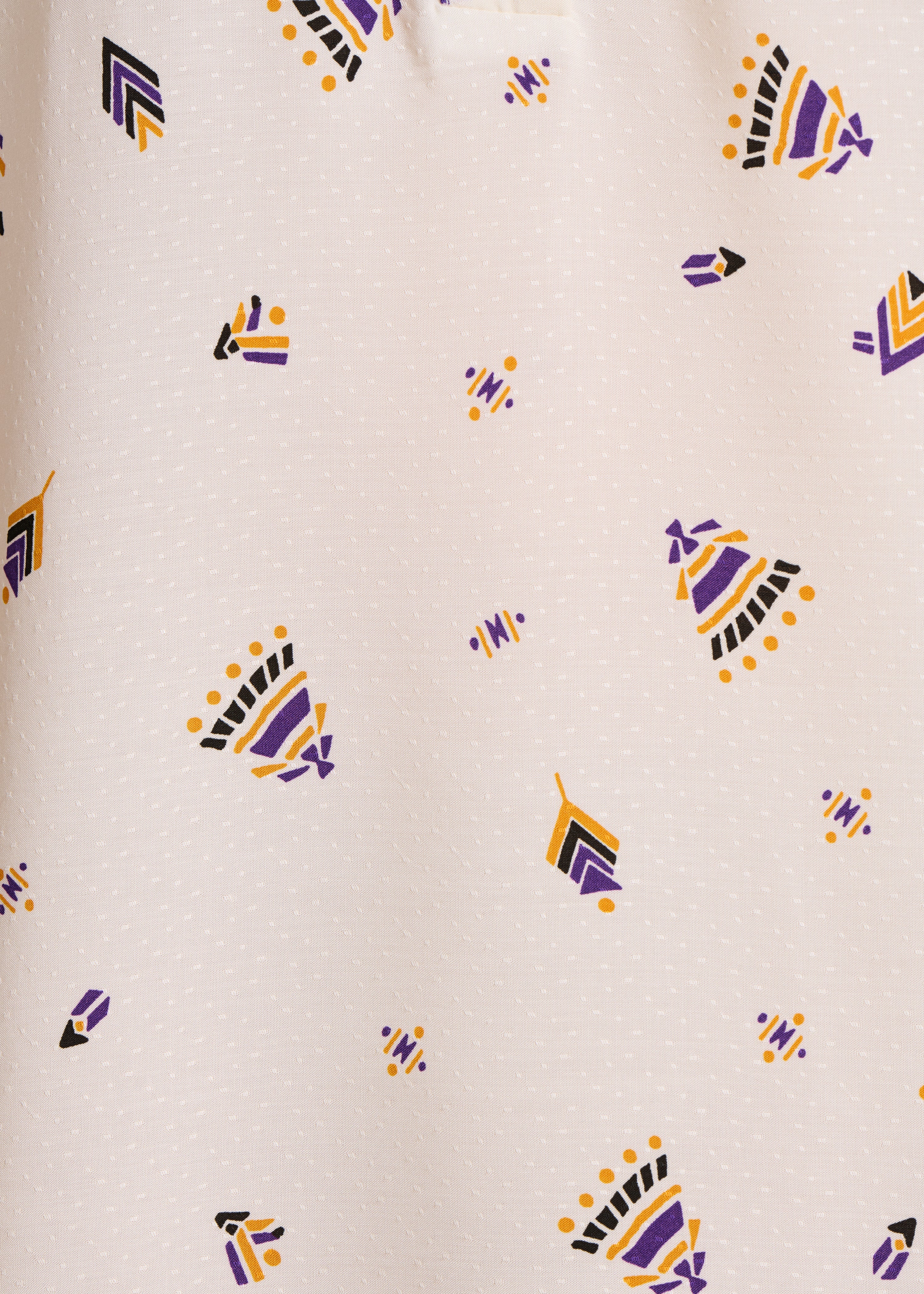 Loose short off-white dress with print