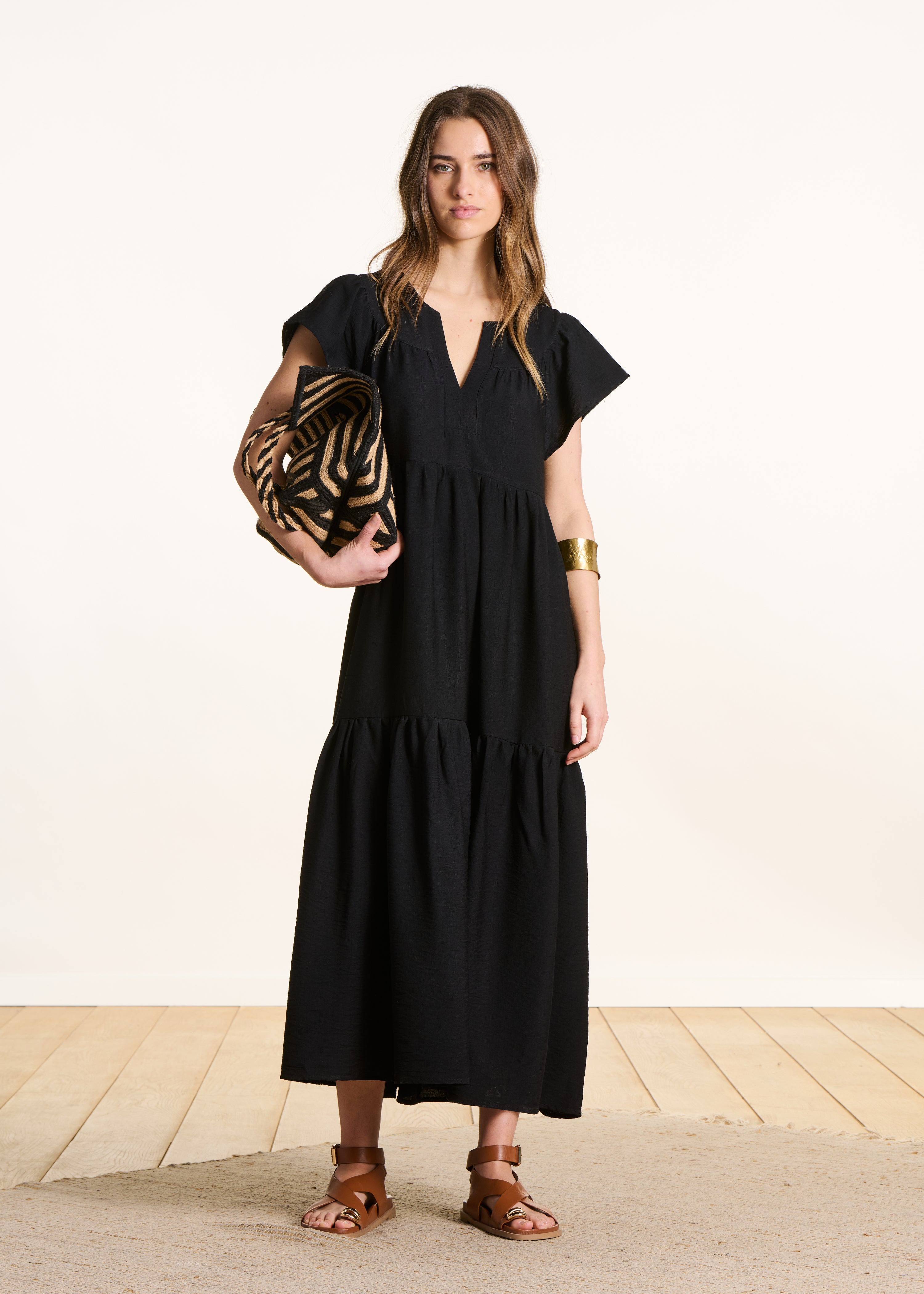 Long black jacquard dress with short sleeves