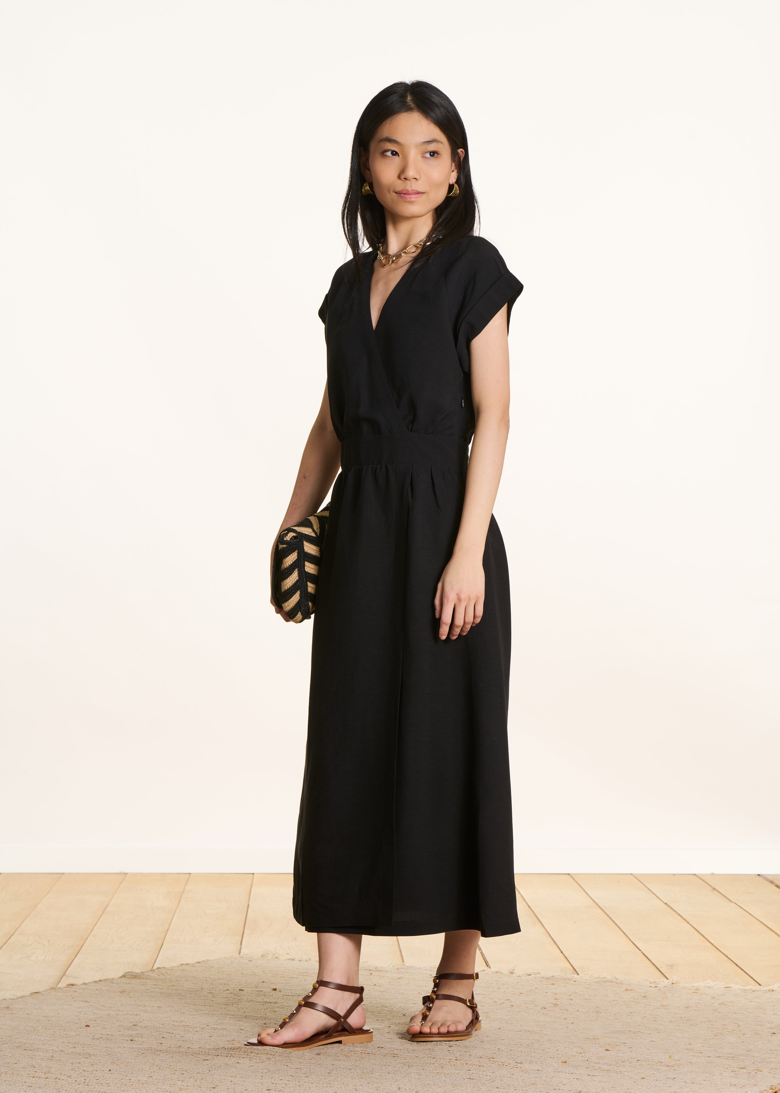 Black fitted long wrap dress in blended linen